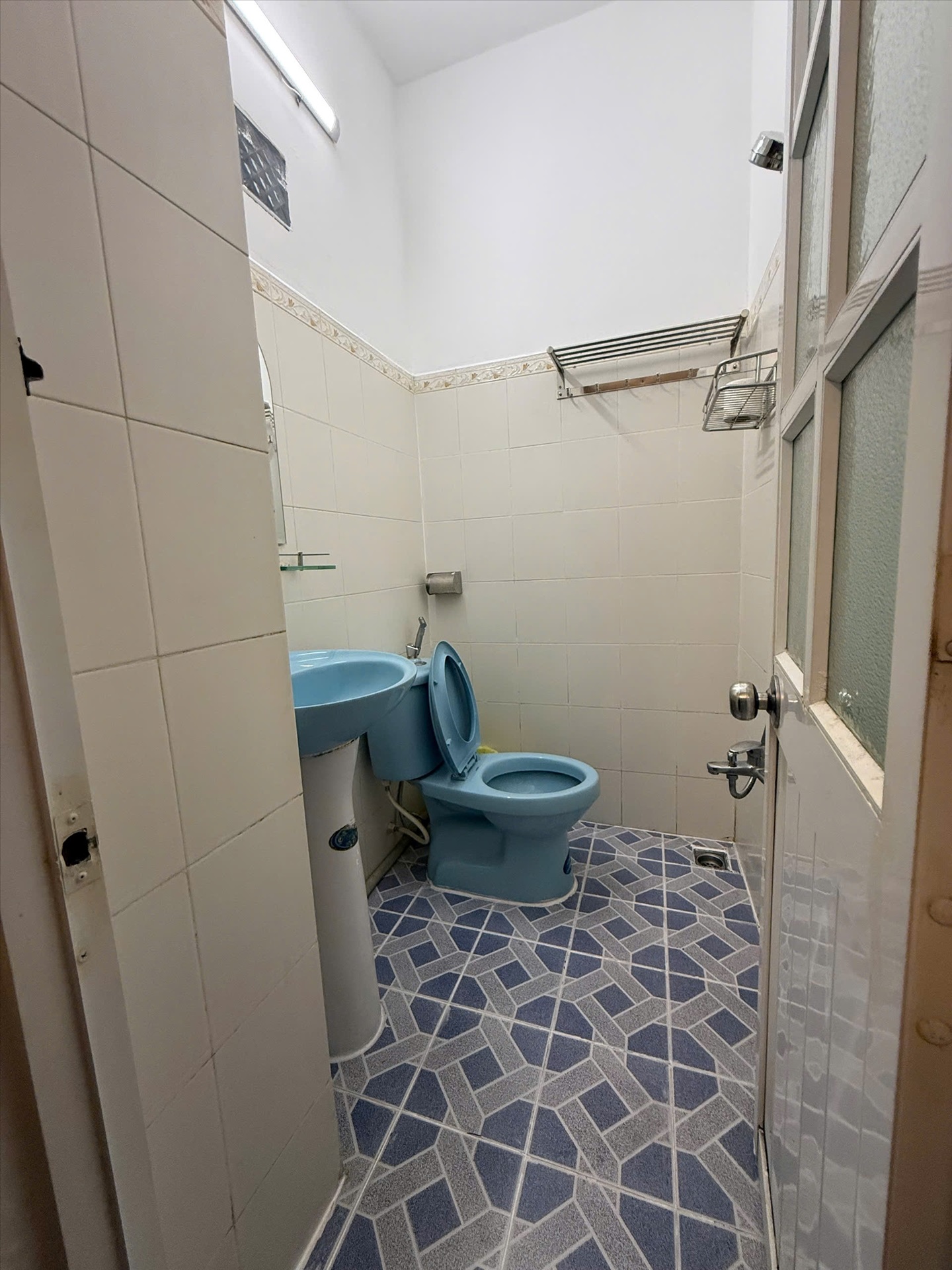 Phòng trọ Studio 25m2 tại B House Đỗ Quang Đẩu - Quận 1 - Phòng tắm