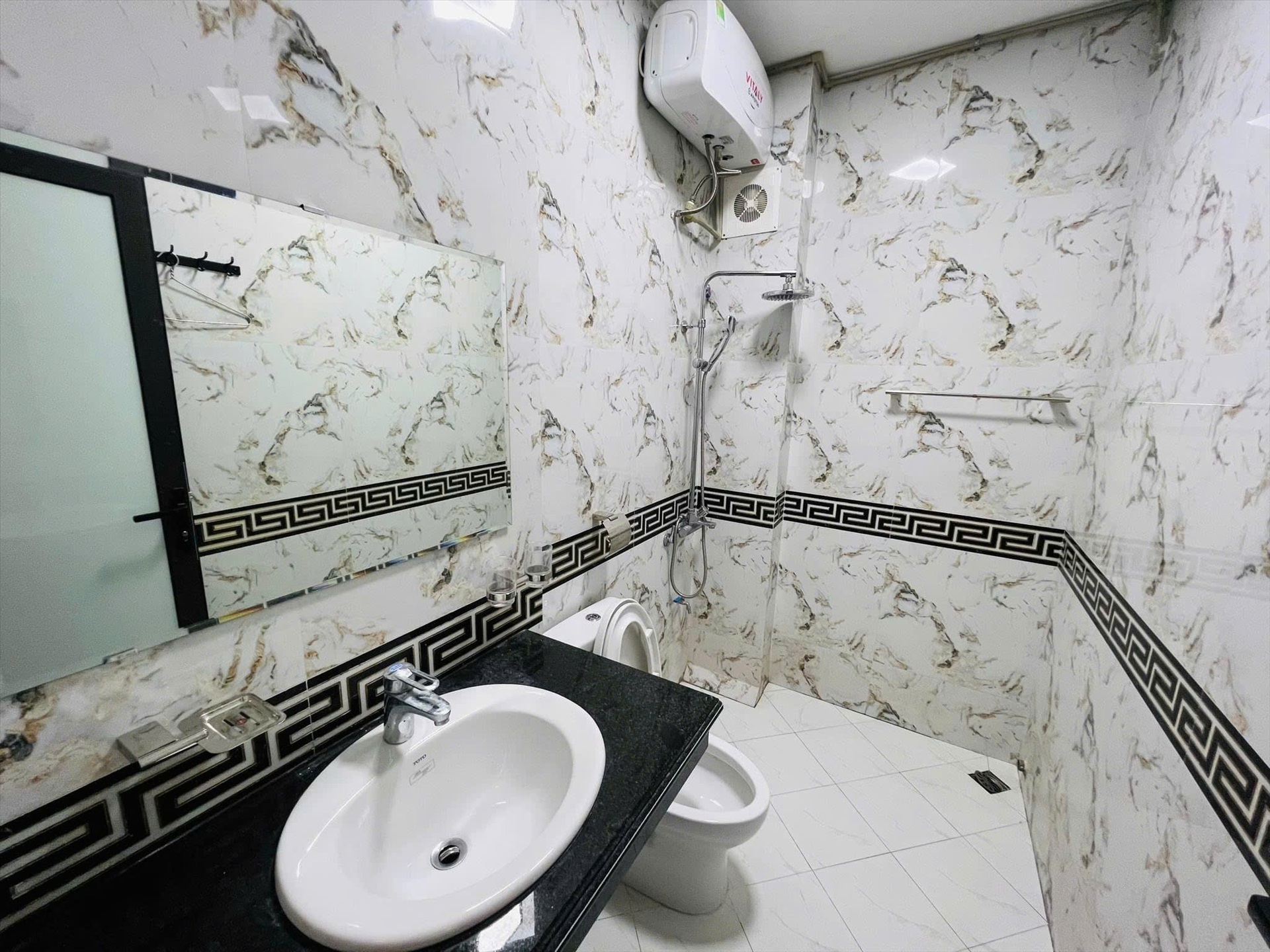 Phòng trọ Studio 40m2 tại DT Home Cầu Giấy - Cầu Giấy - Phòng tắm