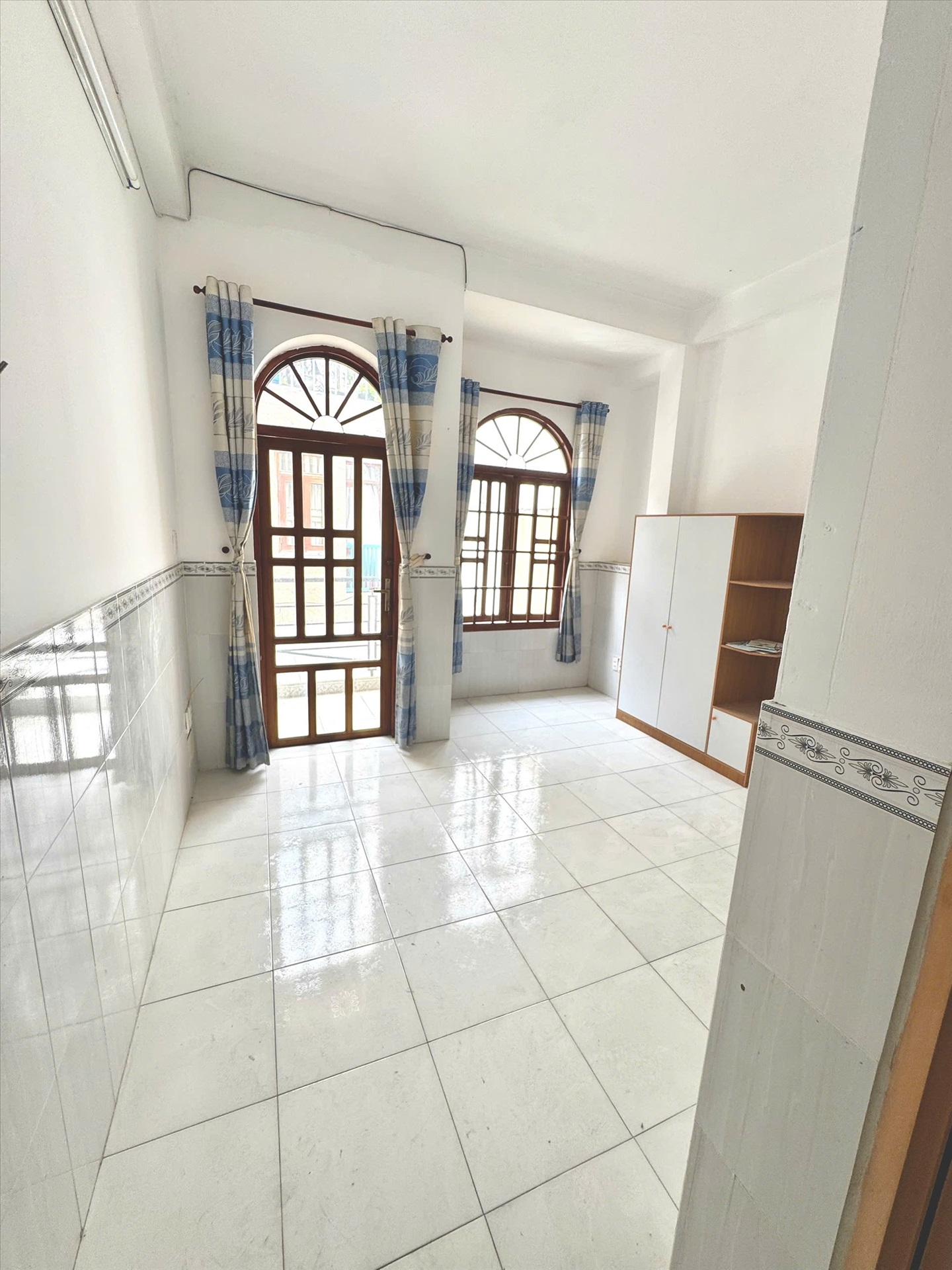 Phòng trọ AB Home Ni Sư Huỳnh Liên - Tân Bình - Phòng (*)