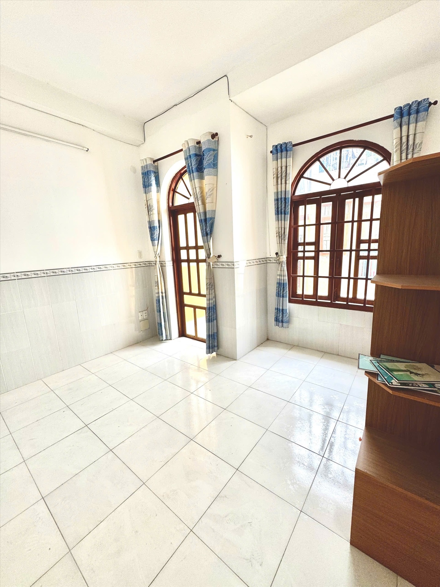 Phòng trọ AB Home Ni Sư Huỳnh Liên - Tân Bình - Phòng (*)