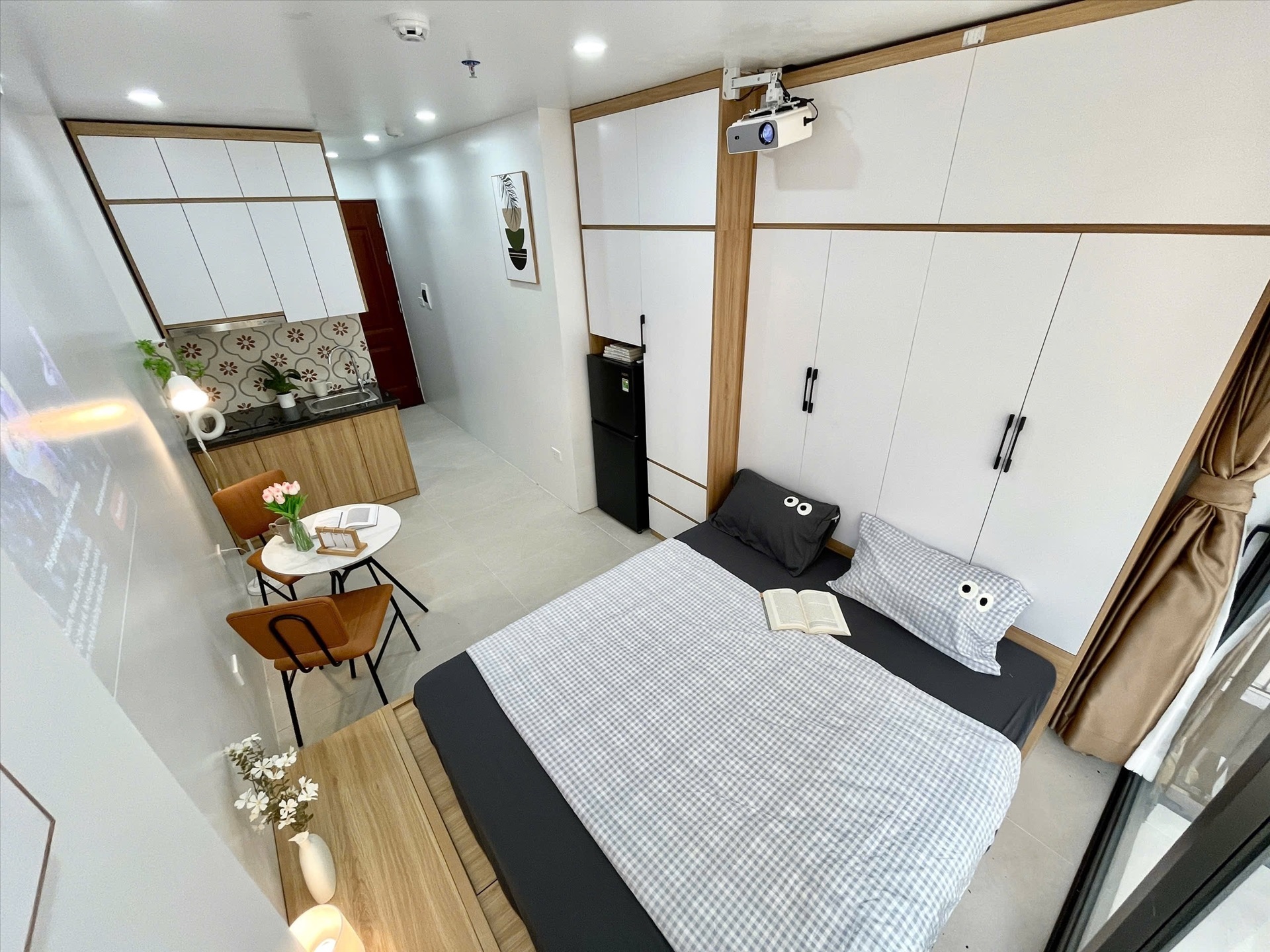 Phòng trọ Studio 26m2 tại Airstay Hoàng Quốc Việt  - Phòng ngủ