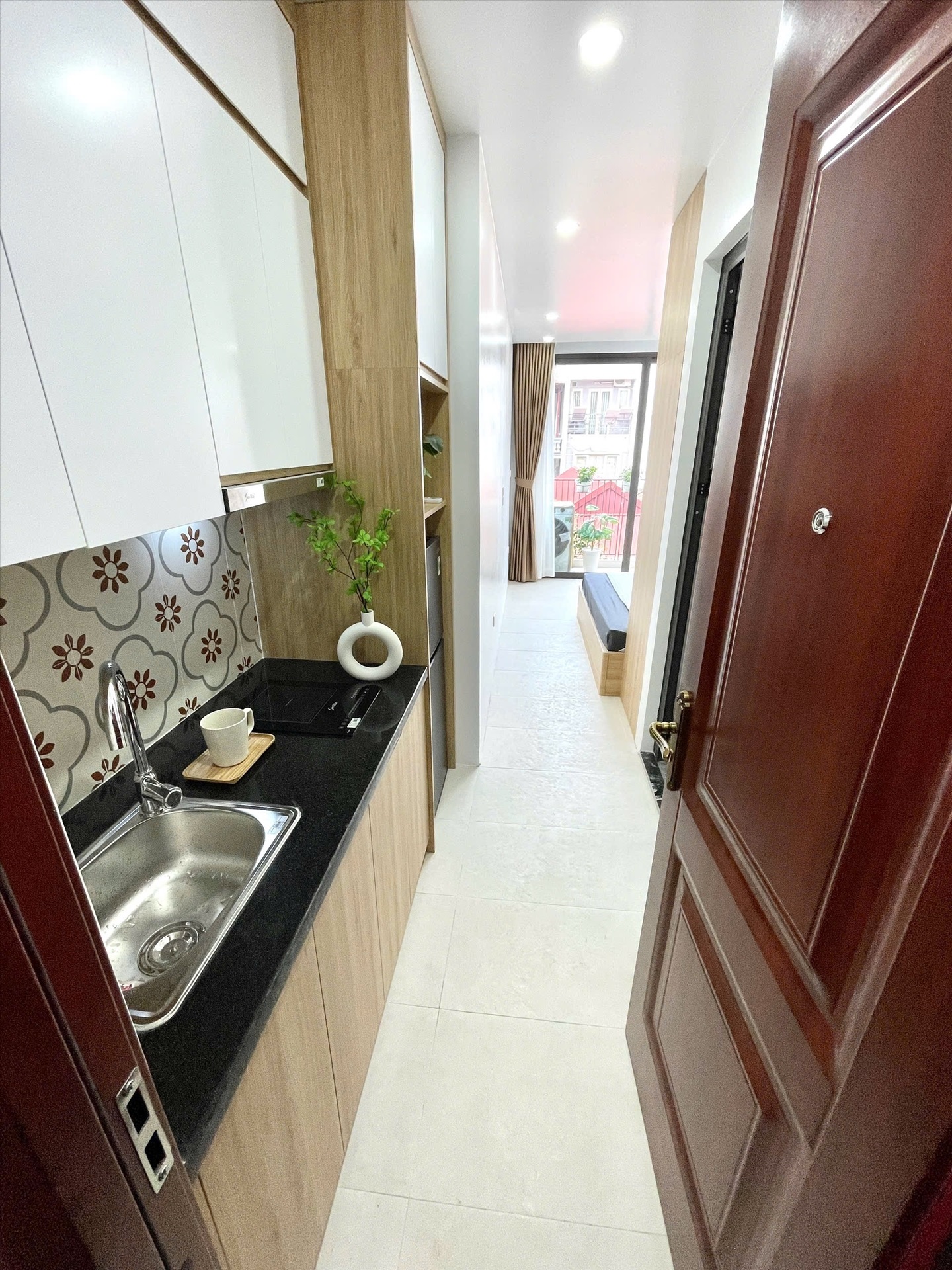 Phòng trọ Studio 26m2 tại Airstay Hoàng Quốc Việt  - Phòng bếp