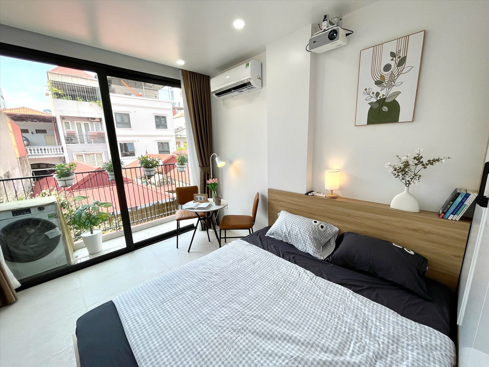Phòng trọ Studio 26m2 tại Airstay Hoàng Quốc Việt  - Phòng ngủ