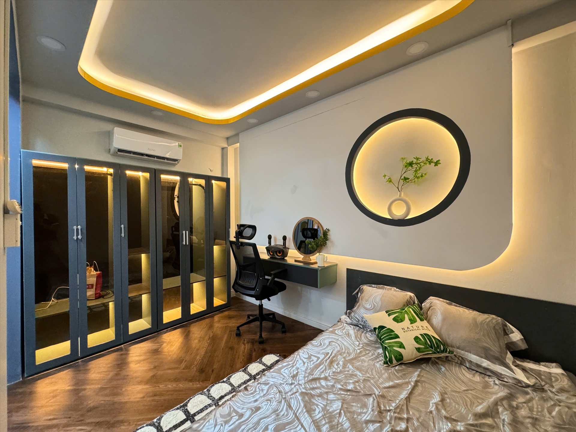 Phòng trọ Kinghome Cộng Hòa - Tân Bình - Phòng (*)