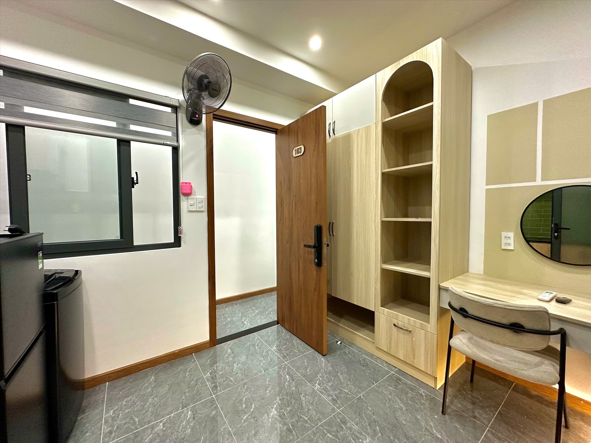 Phòng trọ Studio 25m2 tại TT House Lê Thánh Tôn - Quận 1 - Phòng ngủ