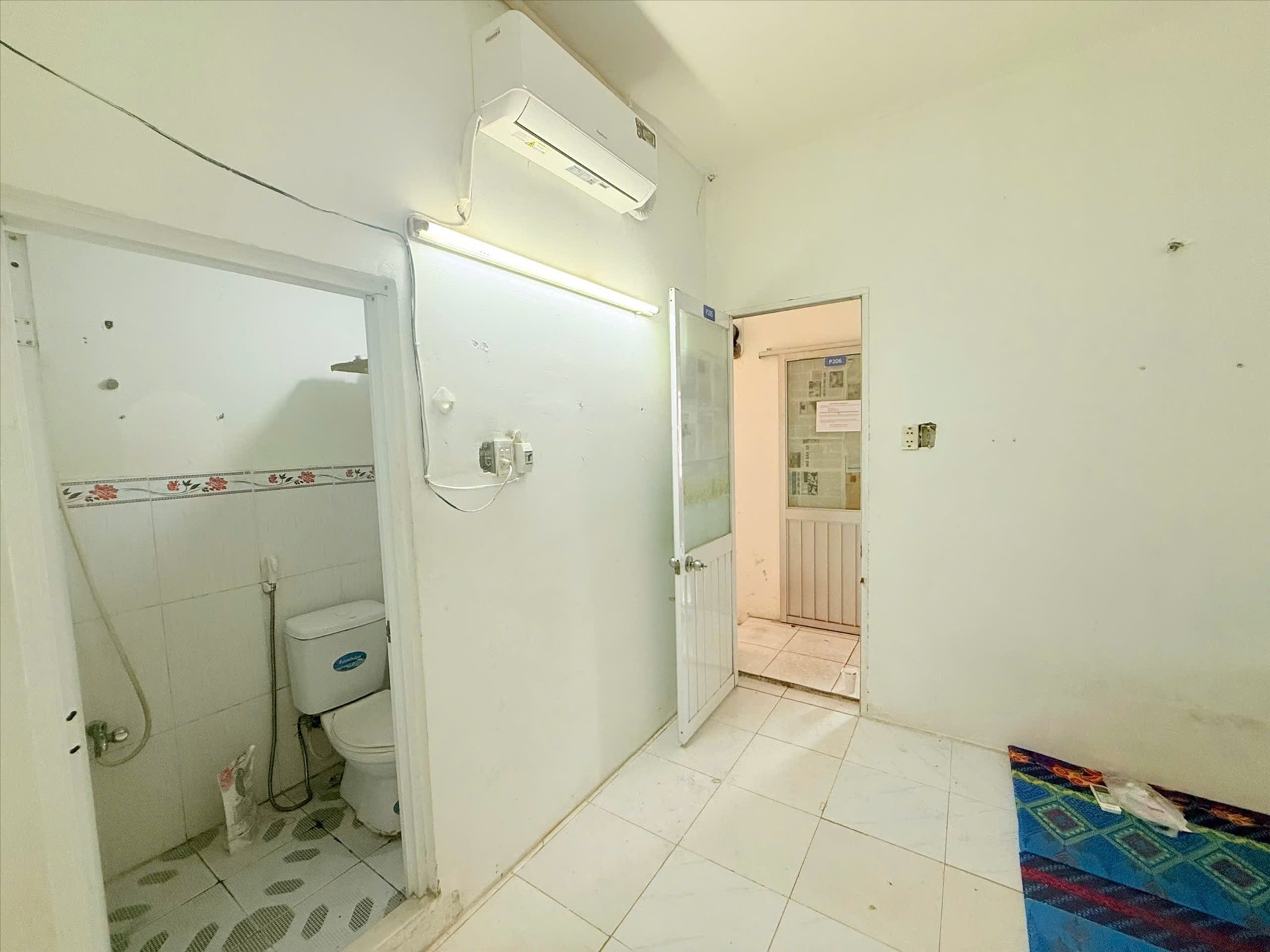 Phòng trọ Ronald Home Huỳnh Thiên Lộc - Tân Phú - Phòng (*)