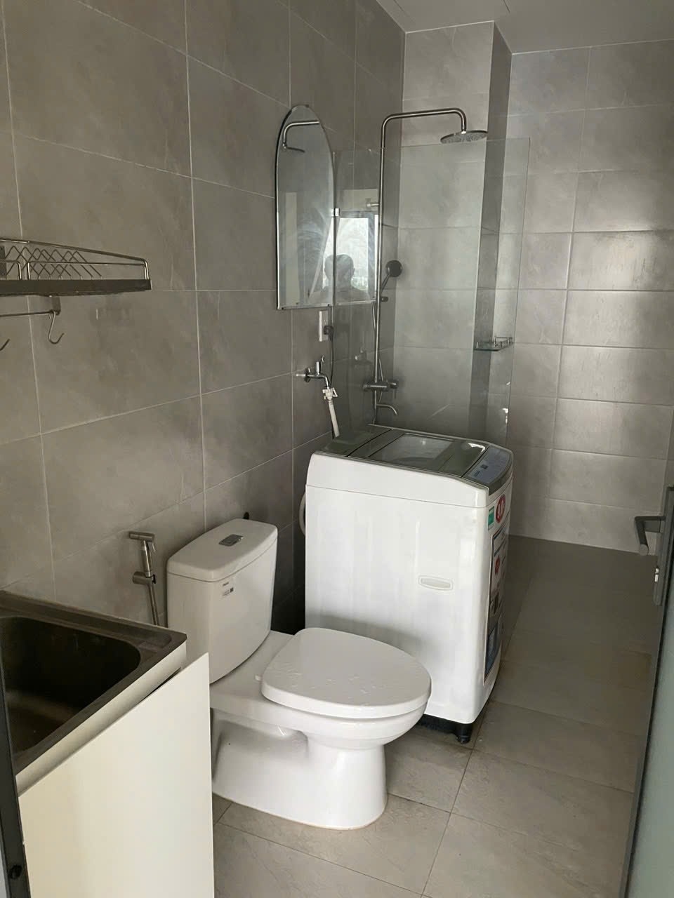 Phòng trọ Studio 40m2 tại TV Home Đường số 5 - Quận 2 - Phòng tắm