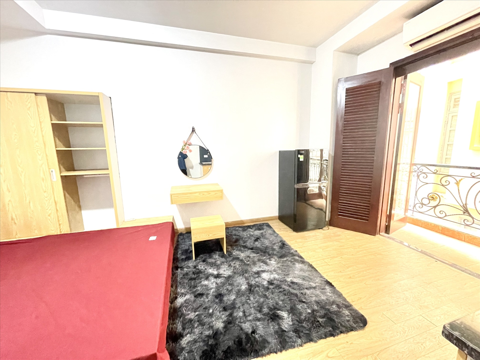 Phòng trọ HappyHomes Lạc Long Quân - Cầu Giấy