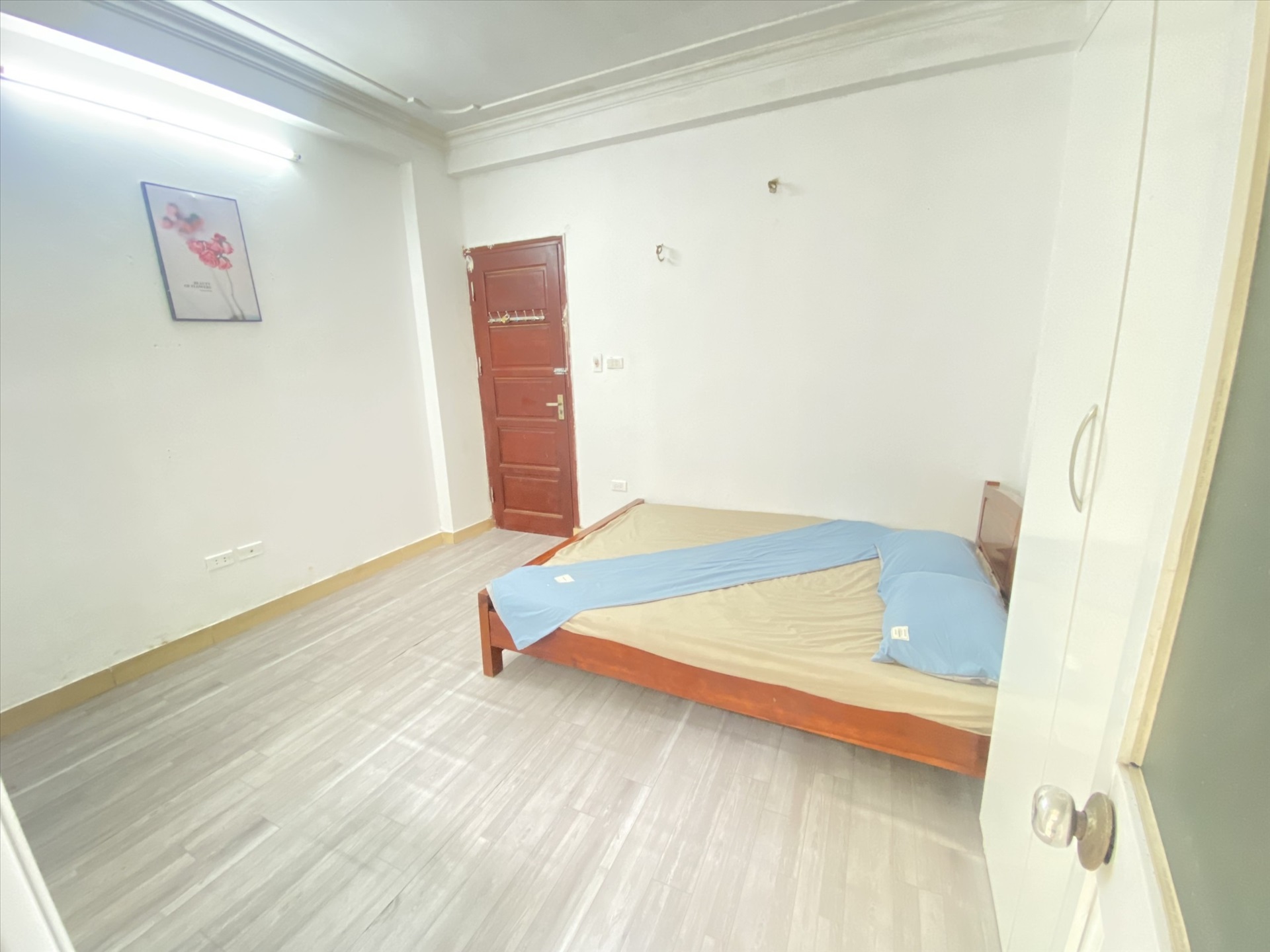 Phòng trọ HappyHomes Trần Thái Tông - Cầu Giấy - Phòng (*)