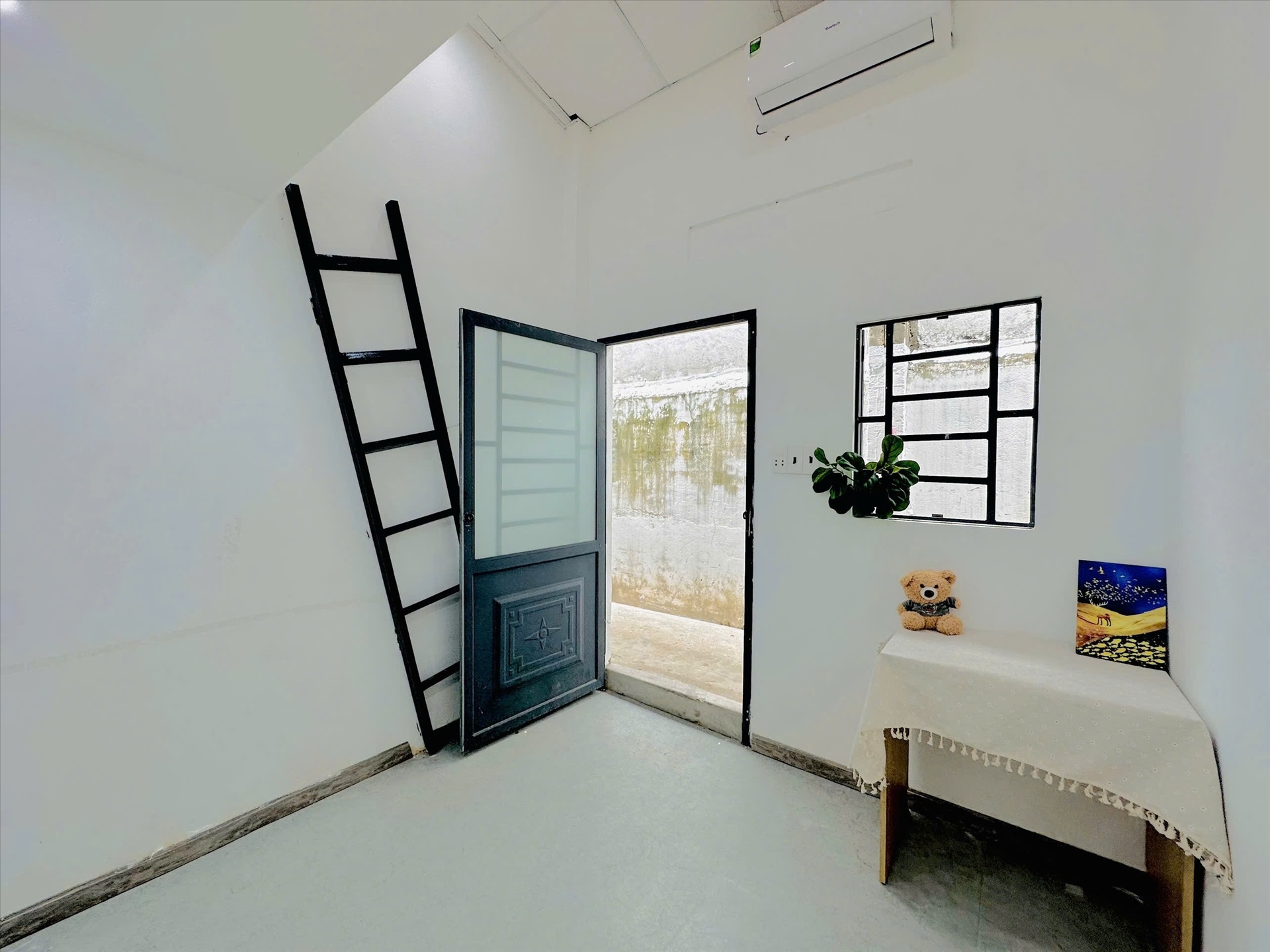 Phòng trọ AH House Trường Chinh - Quận 12 - Phòng (*)