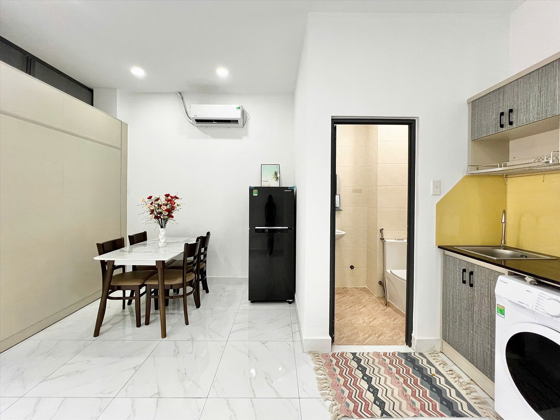 Phòng trọ 1 Phòng ngủ 35m2 tại Lacasa Home Kênh 19/5 - Tân Phú - Phòng khách