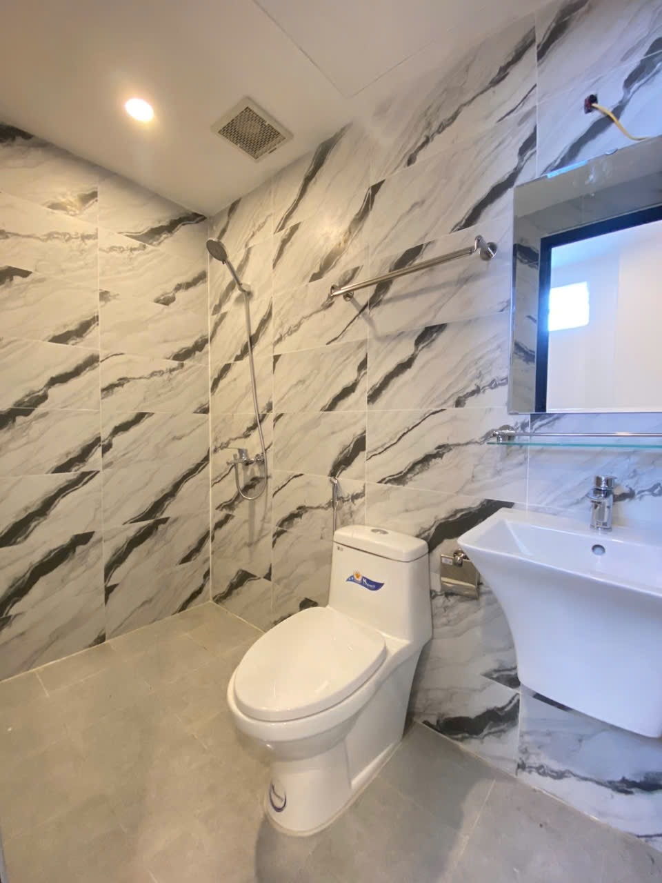 Phòng trọ Studio 28m2 tại 4PS Housing Phú Xá - Tây Hồ - Phòng tắm