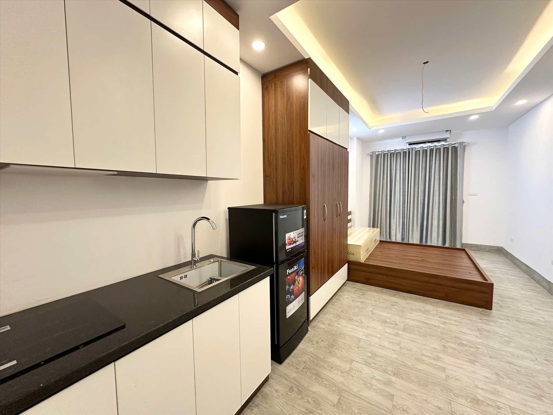 Phòng trọ Studio 28m2 tại 4PS Housing Phú Xá - Tây Hồ - Phòng khách