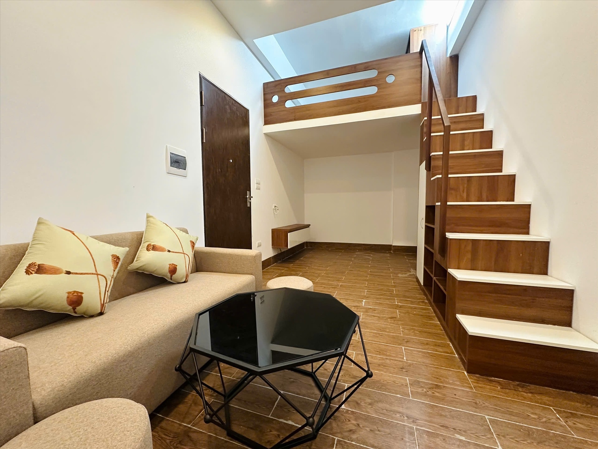 Phòng trọ Duplex 20m2 tại 4PS Housing Phú Xá - Tây Hồ - Phòng khách