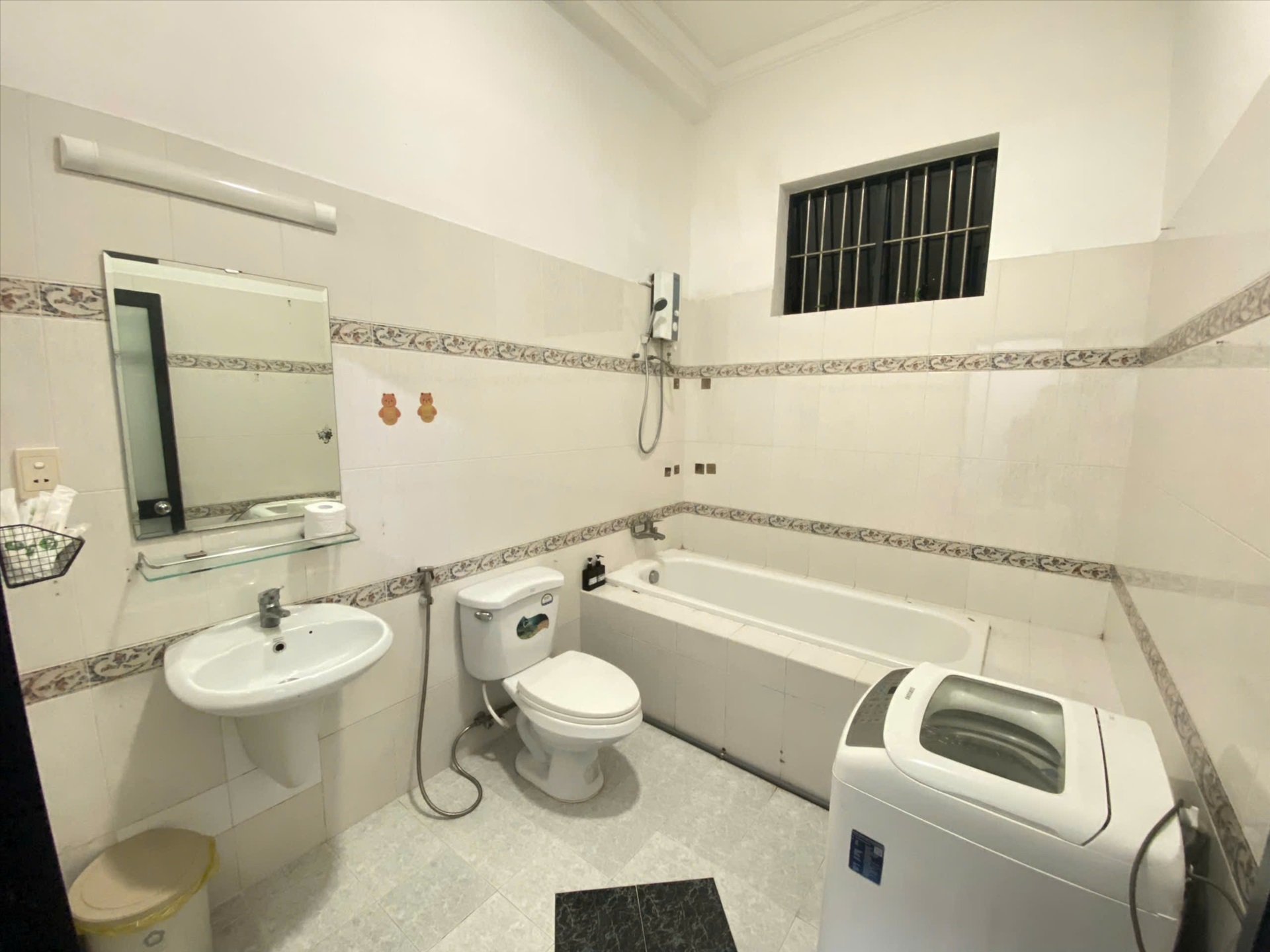 Phòng trọ 1 Phòng ngủ 40m2 tại U House Đường số 41 - Quận 2 - Phòng tắm