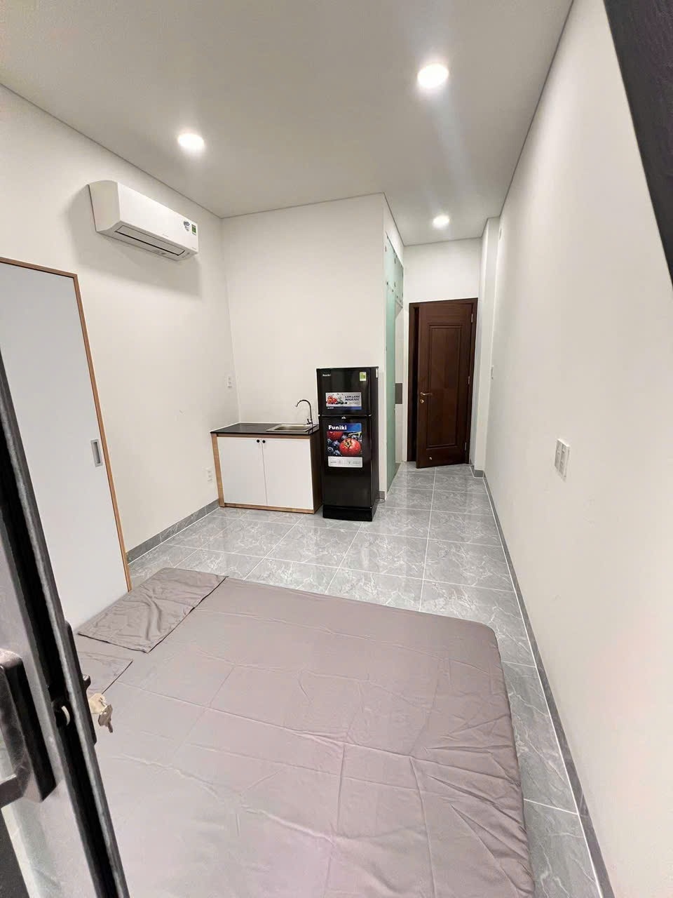 Phòng trọ NH Apartment Đường 3/2 - Quận 10 - Phòng (*)