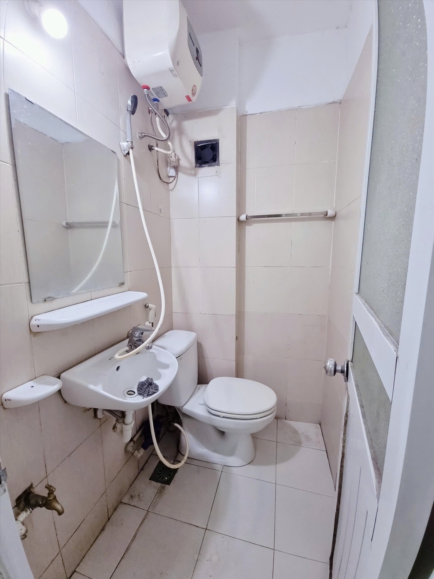 Phòng trọ Studio 25m2 tại Time House Dương Quảng Hàm - Cầu Giấy - Phòng tắm