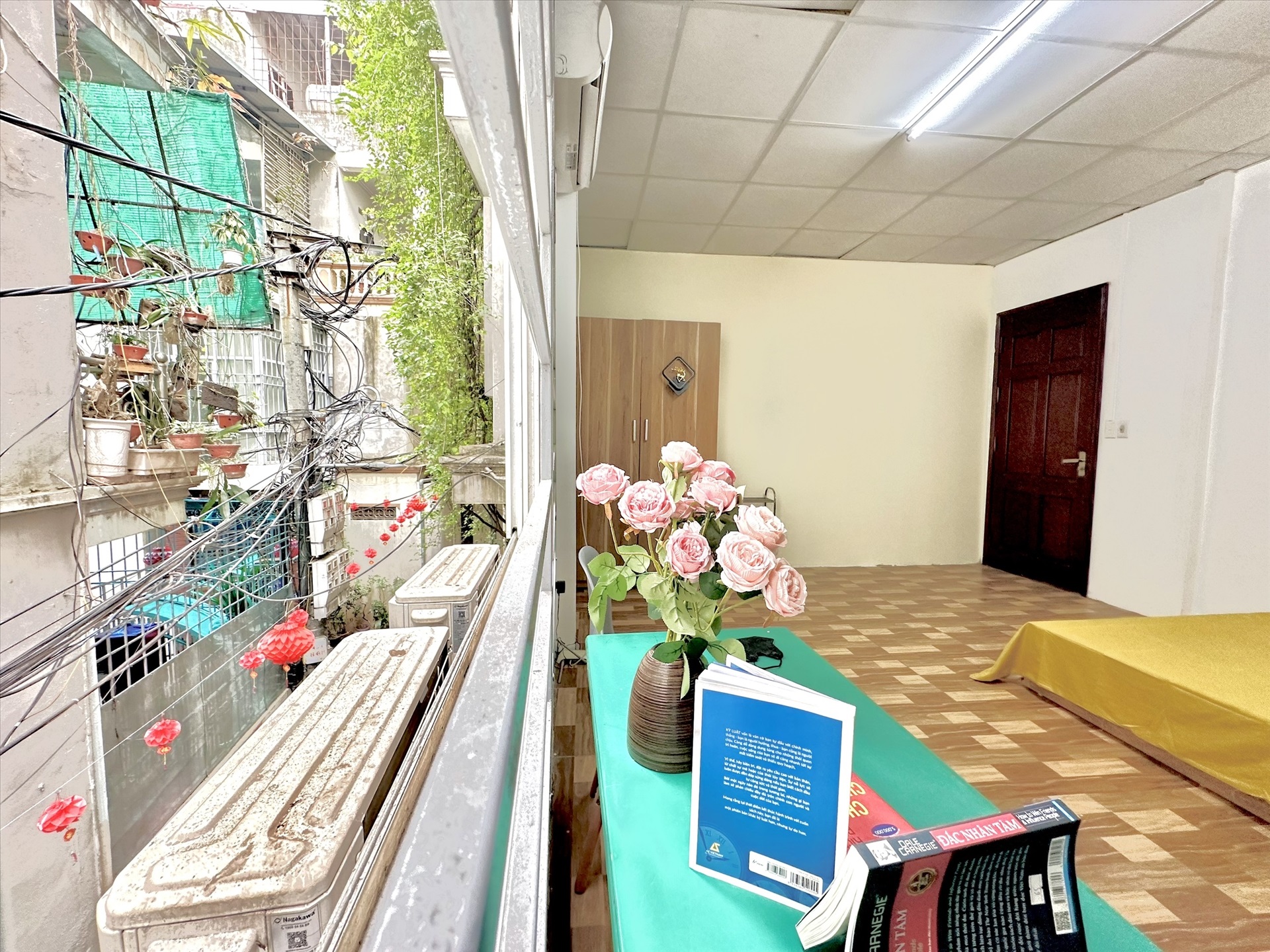 Phòng trọ Studio 30m2 tại Time House Lạc Long Quân - Tây Hồ - Góc làm việc