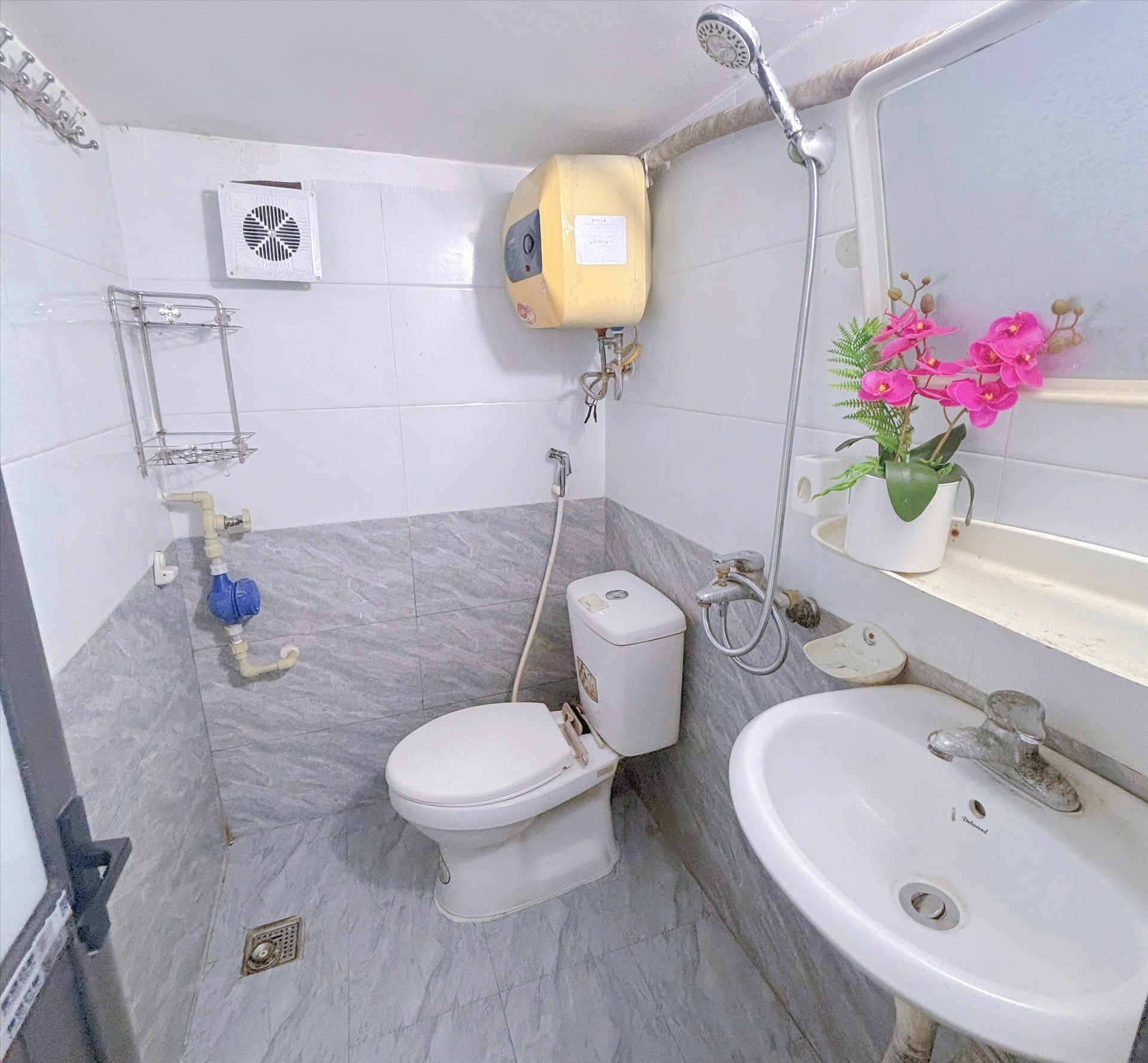 Phòng trọ Studio 25m2 tại Happy Homes 2 Trần Bình - Cầu Giấy - Phòng tắm