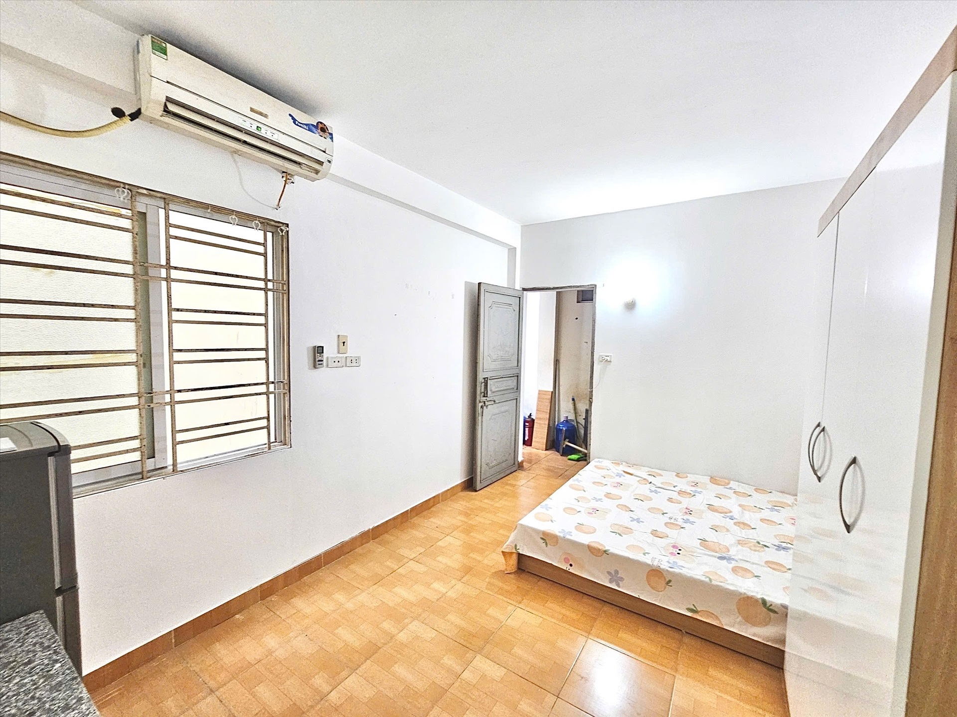 Phòng trọ Studio 27m2 tại Time House Trung Kính - Cầu Giấy - Phòng khách