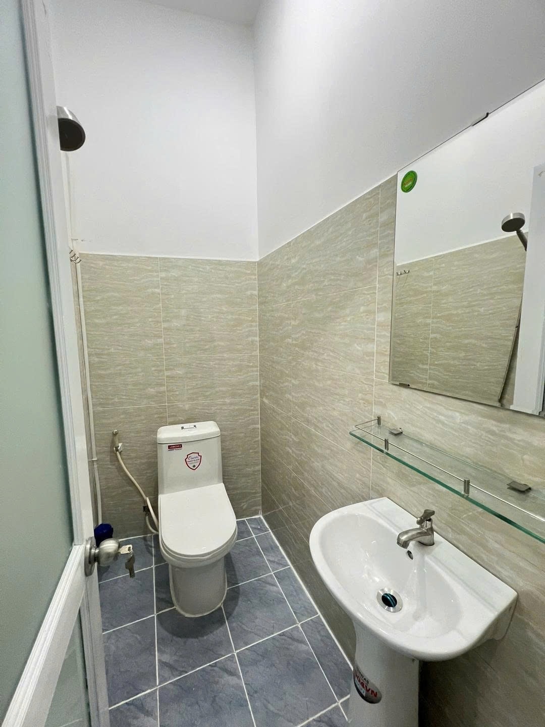 Phòng trọ Studio 20m2 tại TD House Nguyên Hồng - Bình Thạnh - Phòng tắm