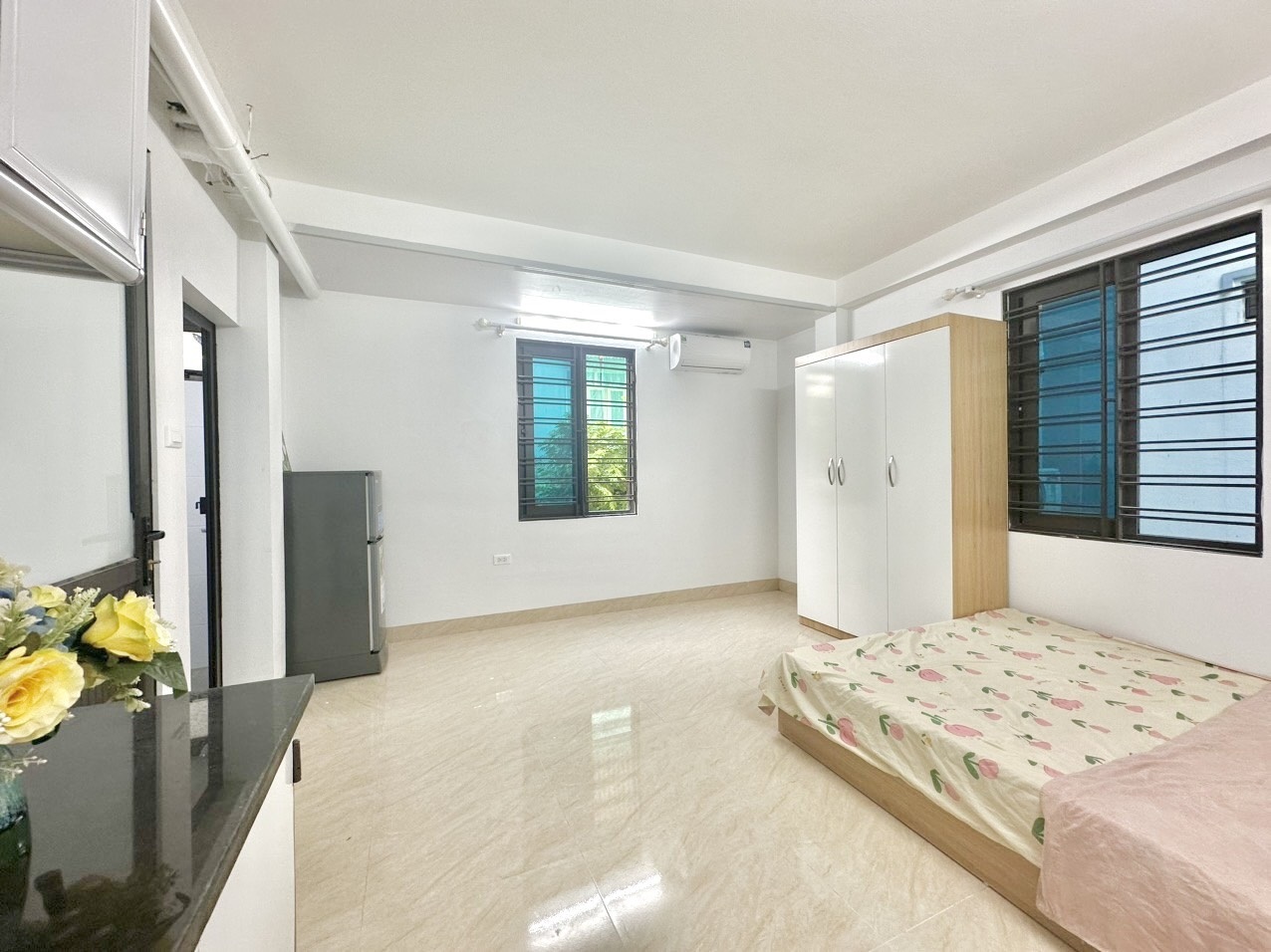Phòng trọ Studio 25m2 tại Time House 3 Trần Cung - Bắc Từ Liêm  - Phòng khách