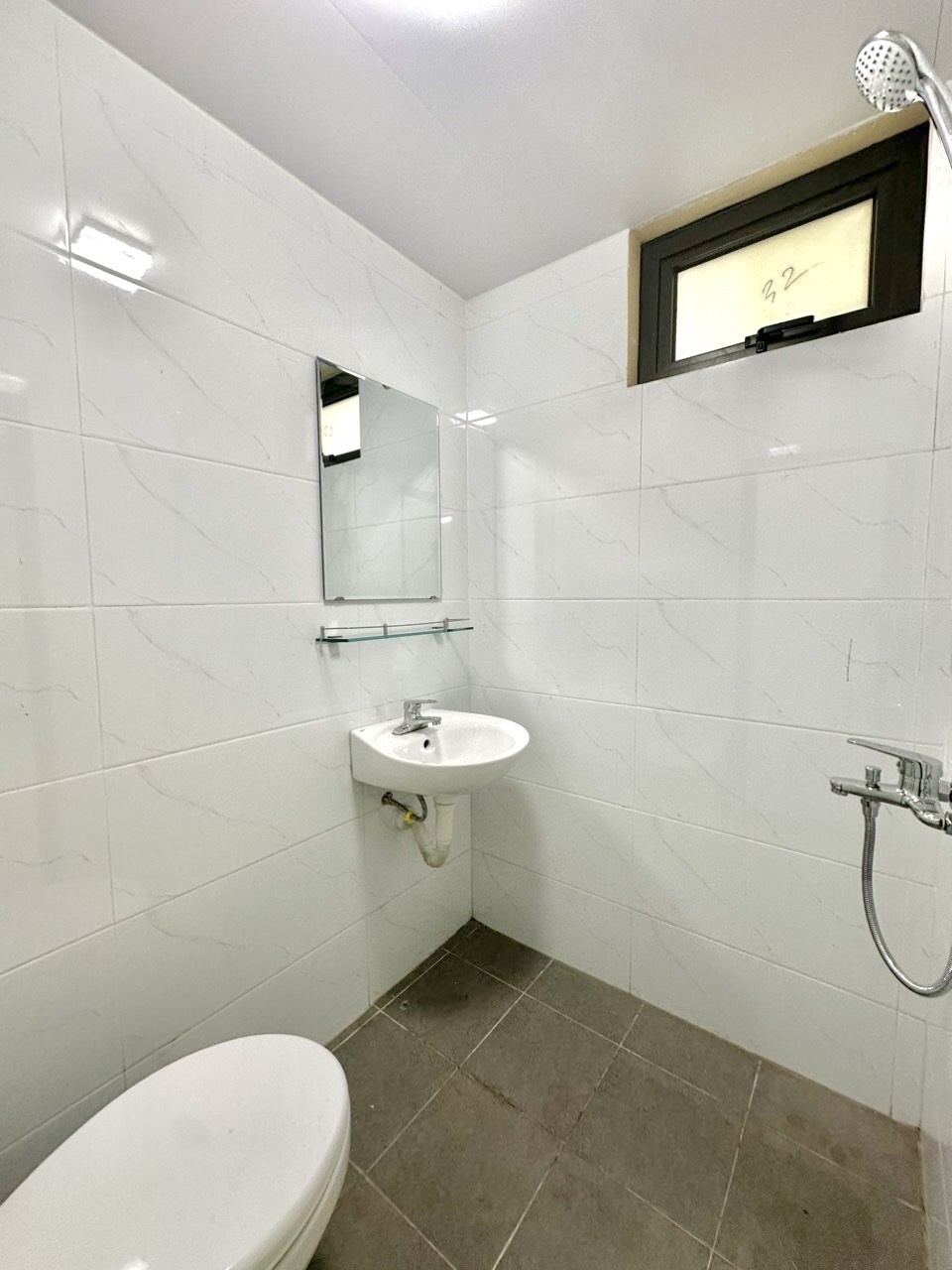 Phòng trọ Studio 25m2 tại Time House 3 Trần Cung - Bắc Từ Liêm  - Phòng tắm