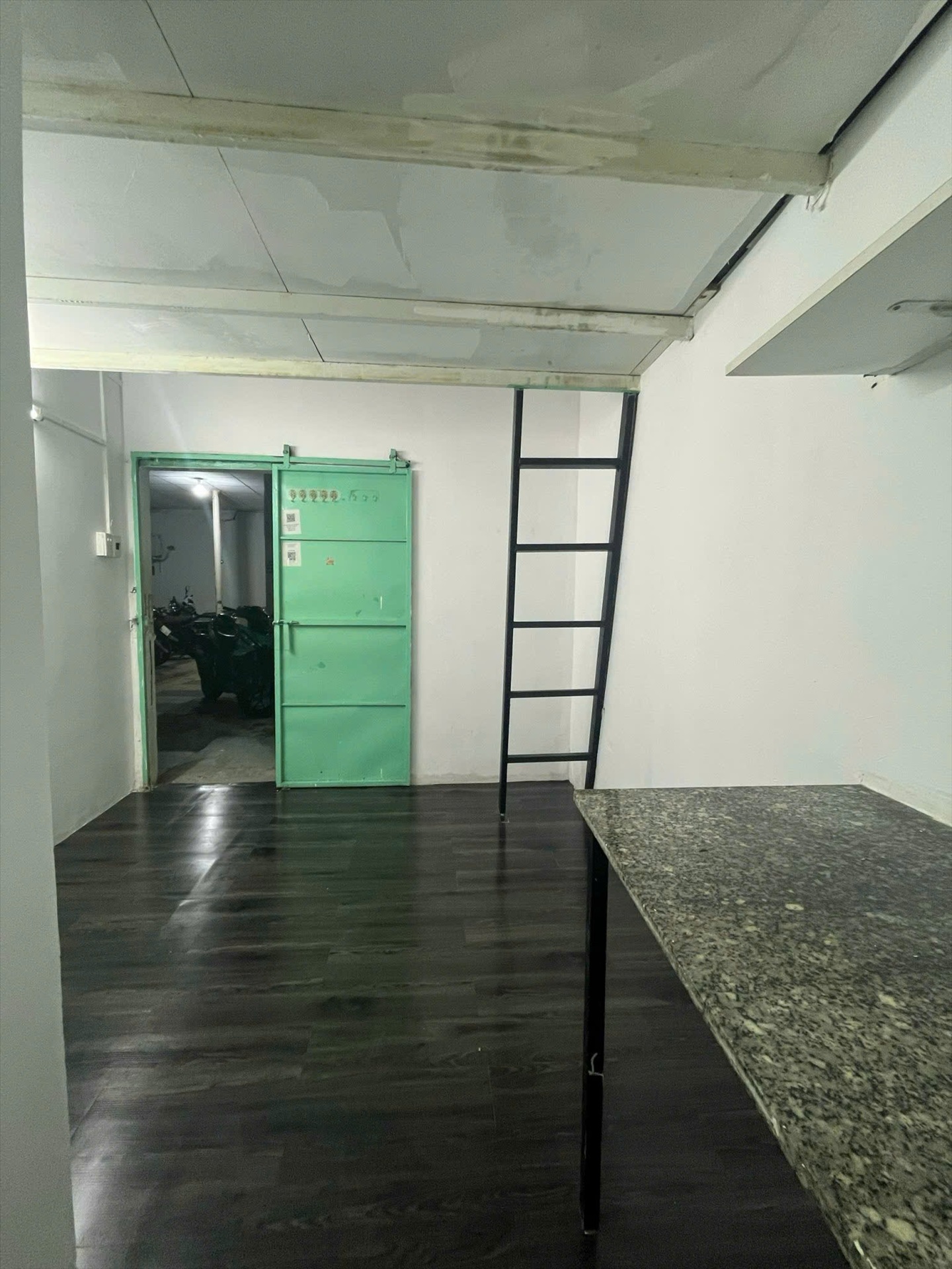 Phòng trọ Duplex 20m2 tại MT Home Bình Lợi - Bình Thạnh - Phòng khách