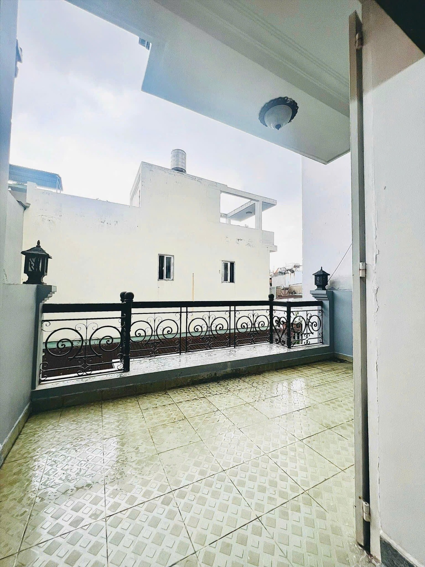 Phòng trọ Duplex 20m2 tại NT House Thống Nhất - Gò Vấp - Ban công