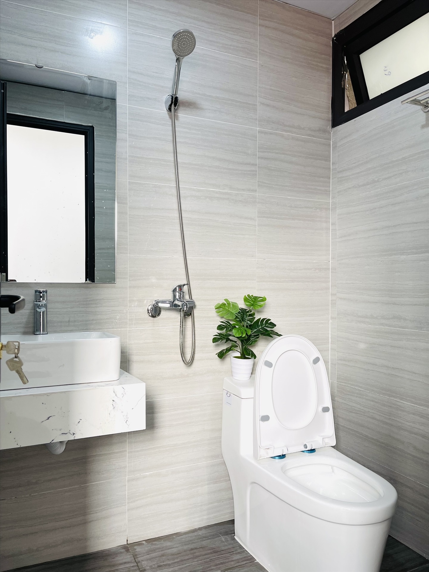 Phòng trọ 1 Phòng ngủ 30m2 tại Trường Thịnh Home Trường Chinh - Đống Đa - Phòng tắm