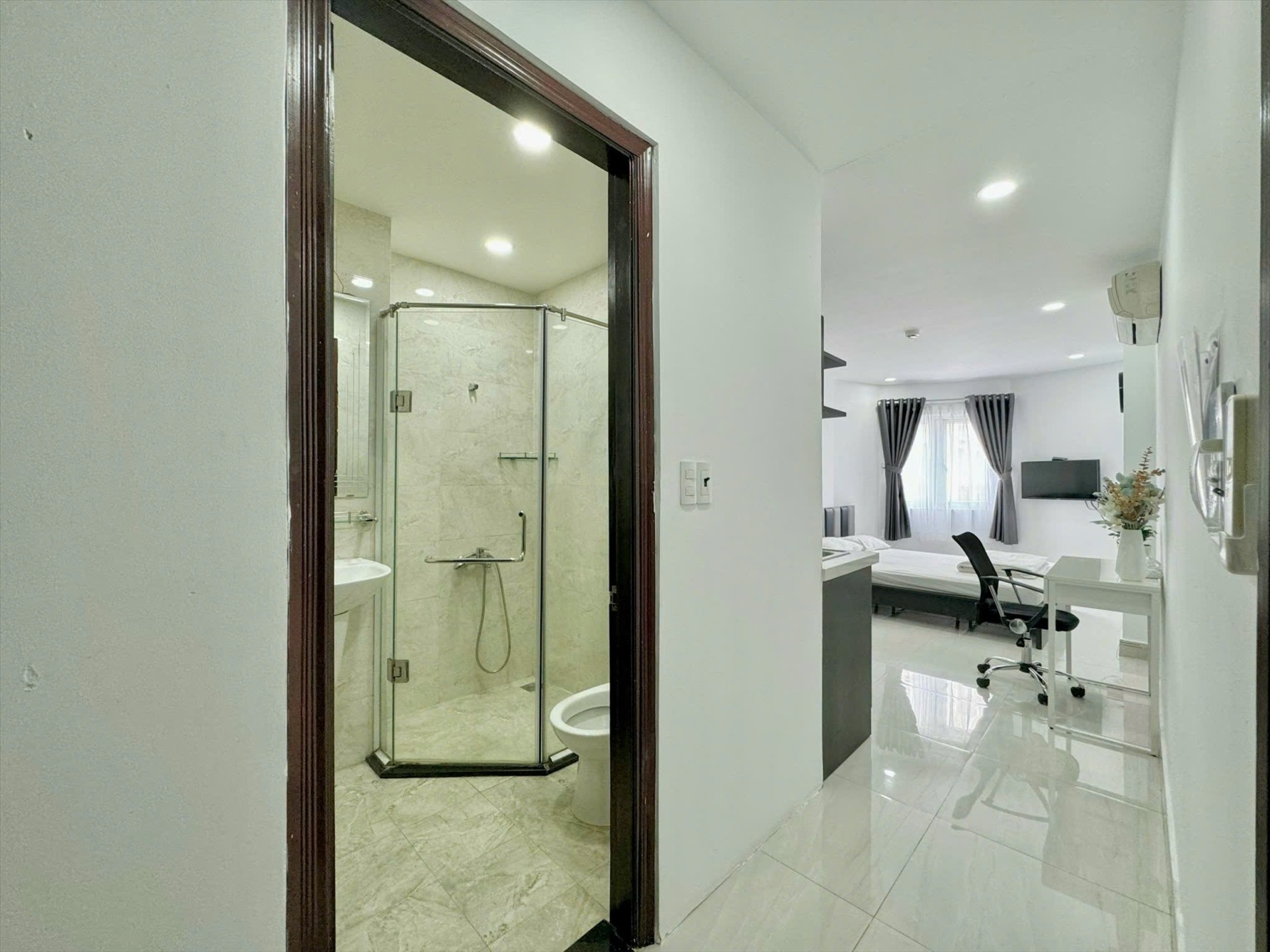 Phòng trọ Studio 30m2 tại Sabay Apartment Cửu Long - Tân Bình - Phòng tắm