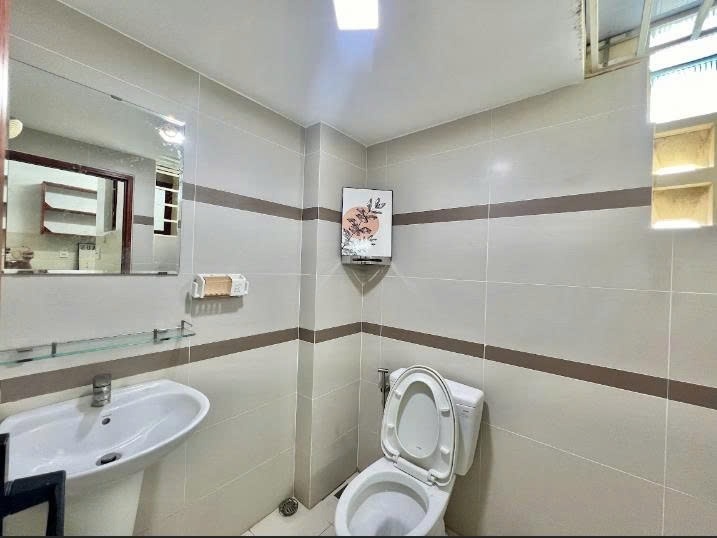 Phòng trọ Studio 25m2 tại Baro House Đường 53 - Quận 7 - Phòng tắm