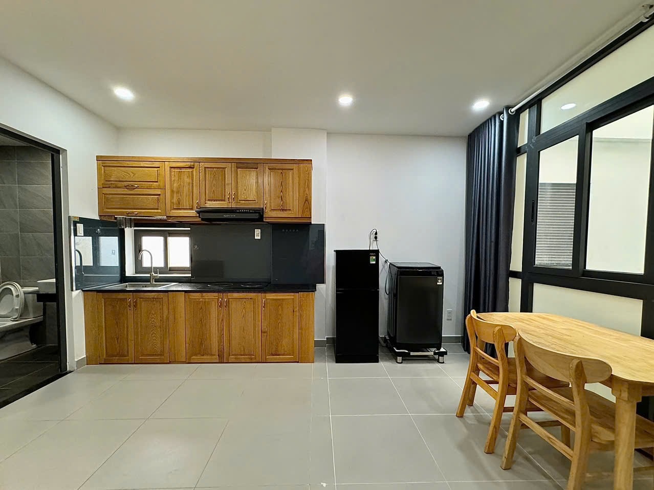 Phòng trọ Leontina House Ngô Bệ - Tân Bình - Phòng (*)