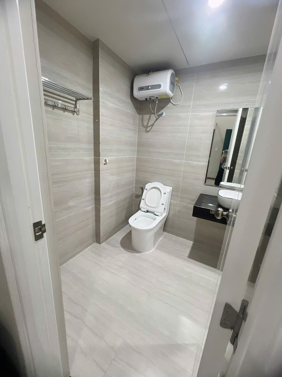 Phòng trọ Duplex 27m2 tại Kola Apartment Nguyễn Văn Linh - Quận 7 - Phòng tắm