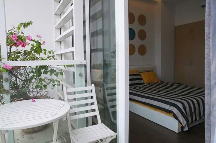 Phòng trọ Studio 25m2 tại PeaceHome Trần Qúy Khoách - Quận 1 - Ban công