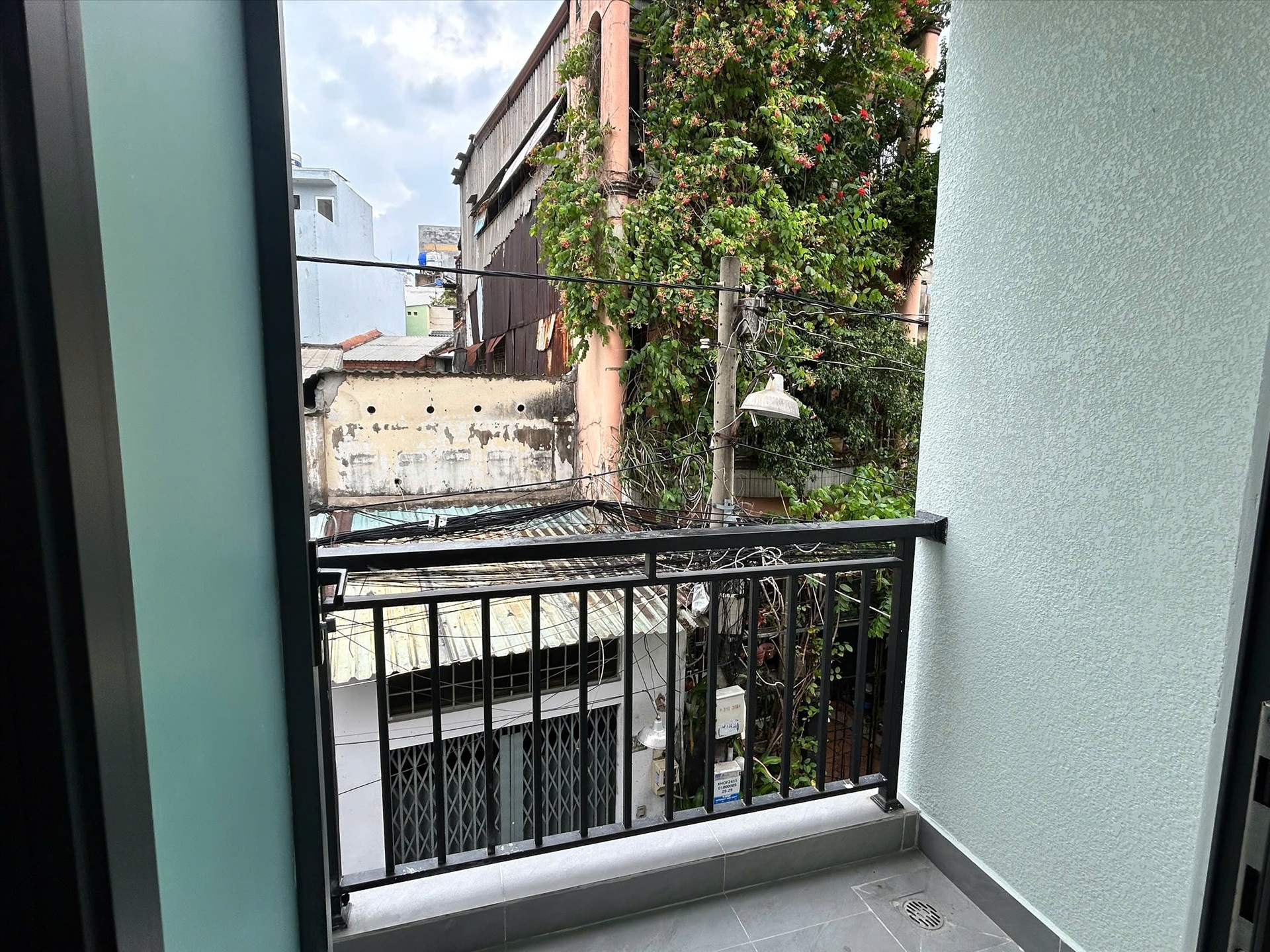 Phòng trọ Studio 30m2 tại Alure Home Tô Hiến Thành - Quận 10 - Ban công