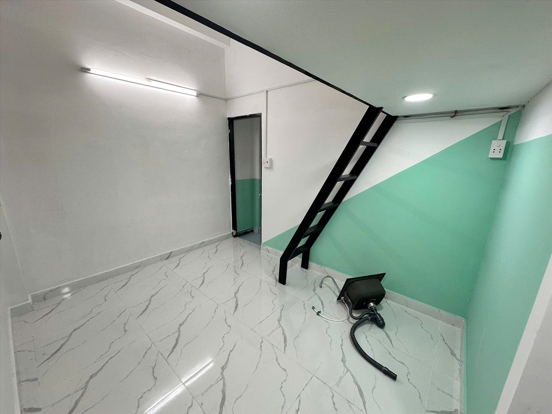 Phòng trọ Duplex 20m2 tại CQ Home Bùi Đình Túy - Bình Thạnh - Phòng khách