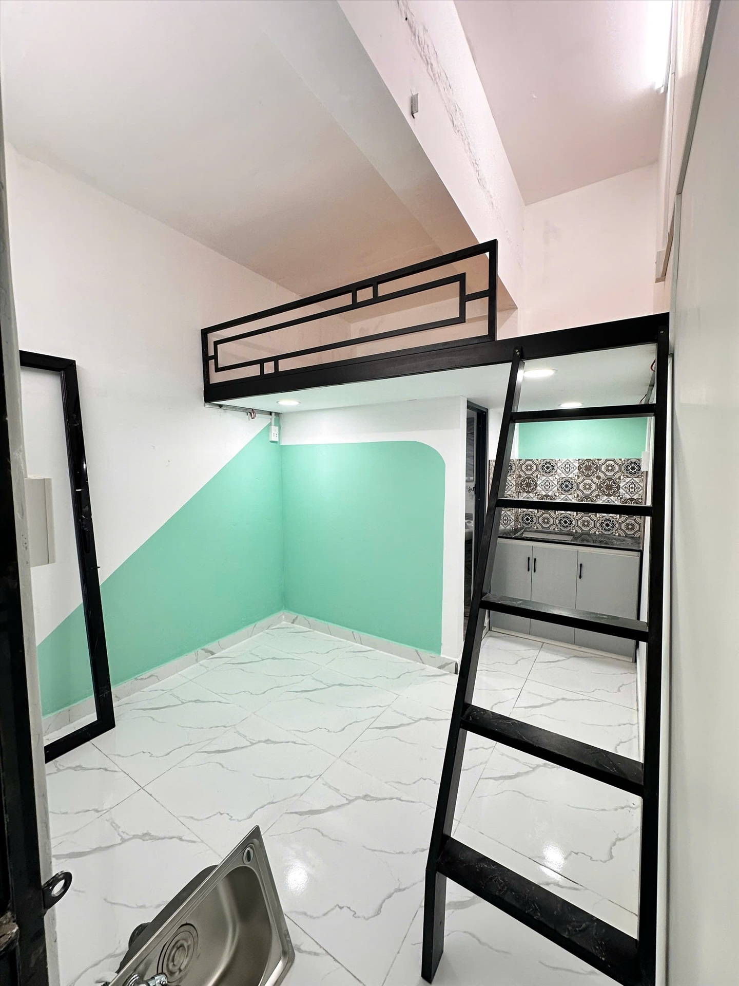 Phòng trọ 1 Phòng ngủ 20m2 tại CQ Home Bùi Đình Túy - Bình Thạnh - Phòng khách