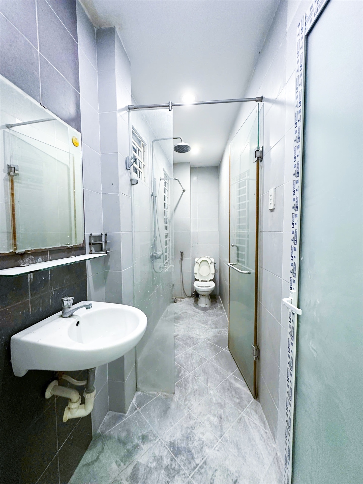 Phòng trọ Studio 35m2 tại Green House Nguyễn Thiện Thuật - Bình Thạnh - Phòng tắm