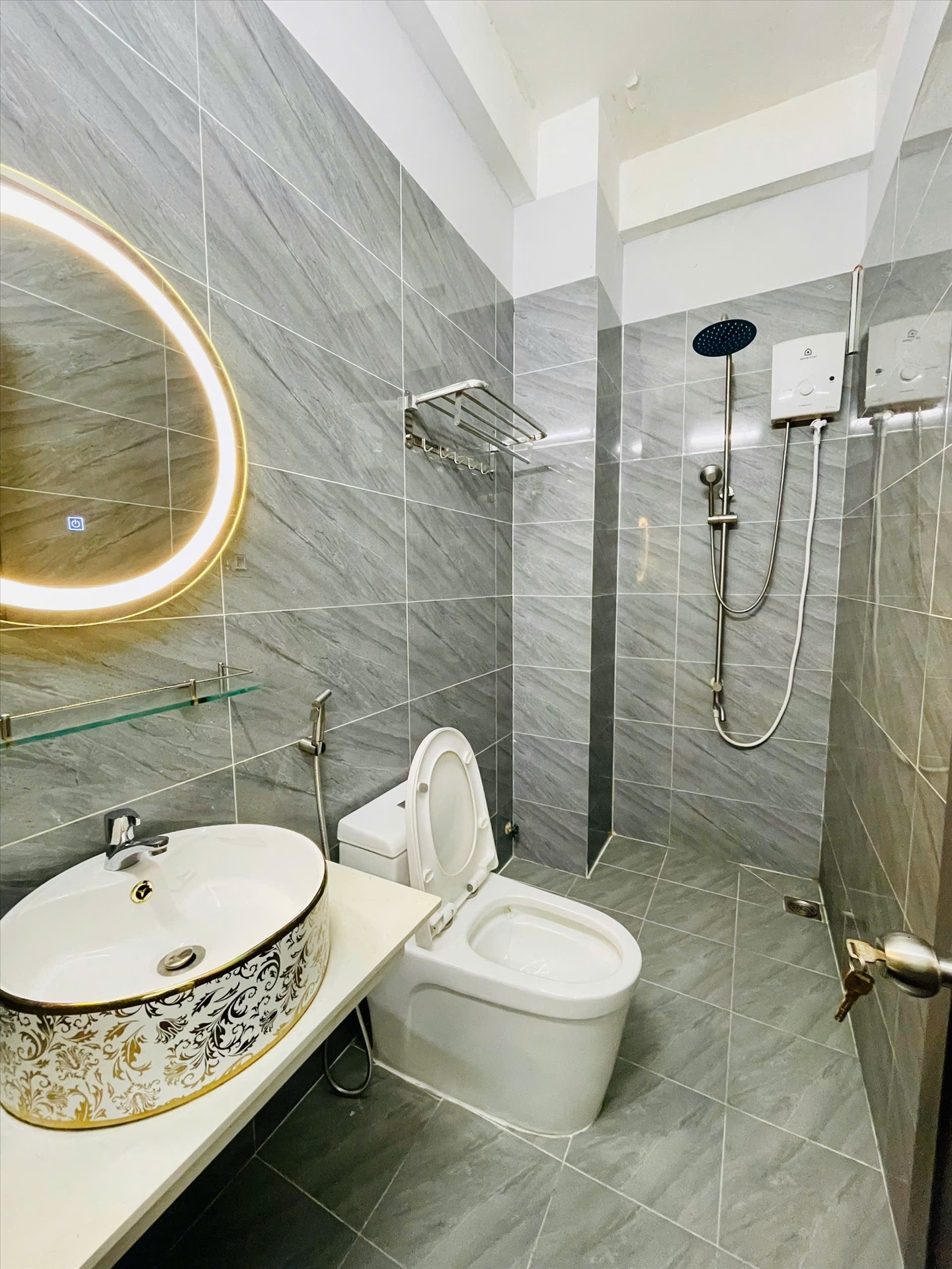 Phòng trọ 2 Phòng ngủ 30m2 tại Wish Home Lạc Long Quân - Tân Bình - Phòng tắm