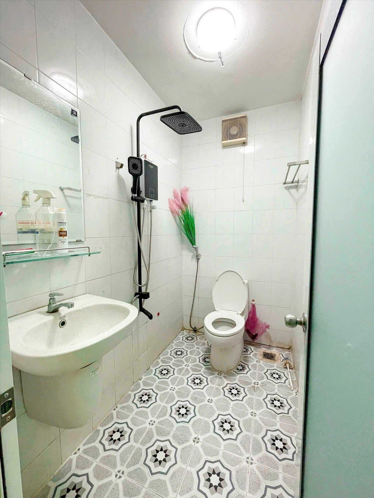 Phòng trọ 1 Phòng ngủ 30m2 tại Kinghome Ba Vân - Tân Bình - Phòng tắm
