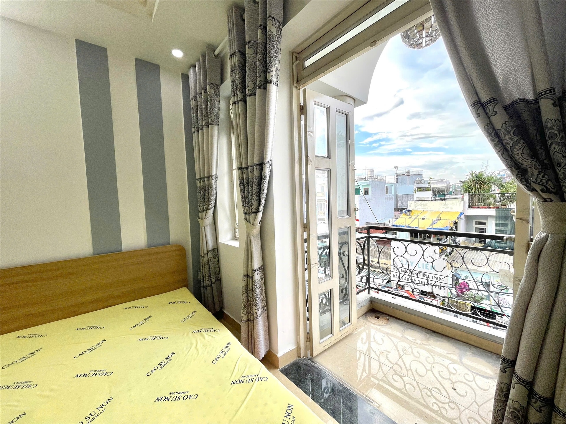 Phòng trọ NT Home Nguyên Hồng - Bình Thạnh - Phòng (*)