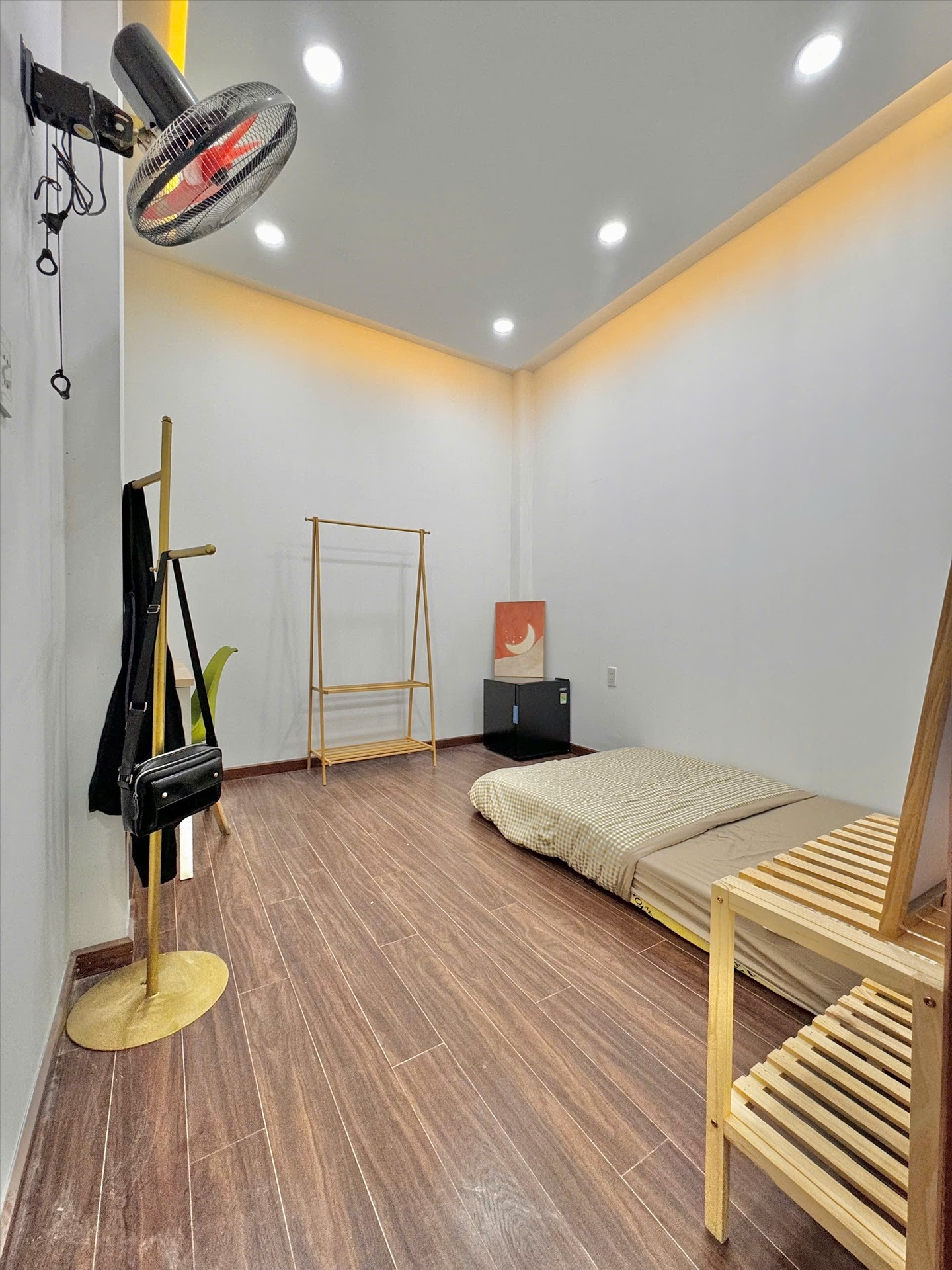 Phòng trọ AT Apartment Nguyễn Hồng Đào - Tân Bình - Phòng (*)