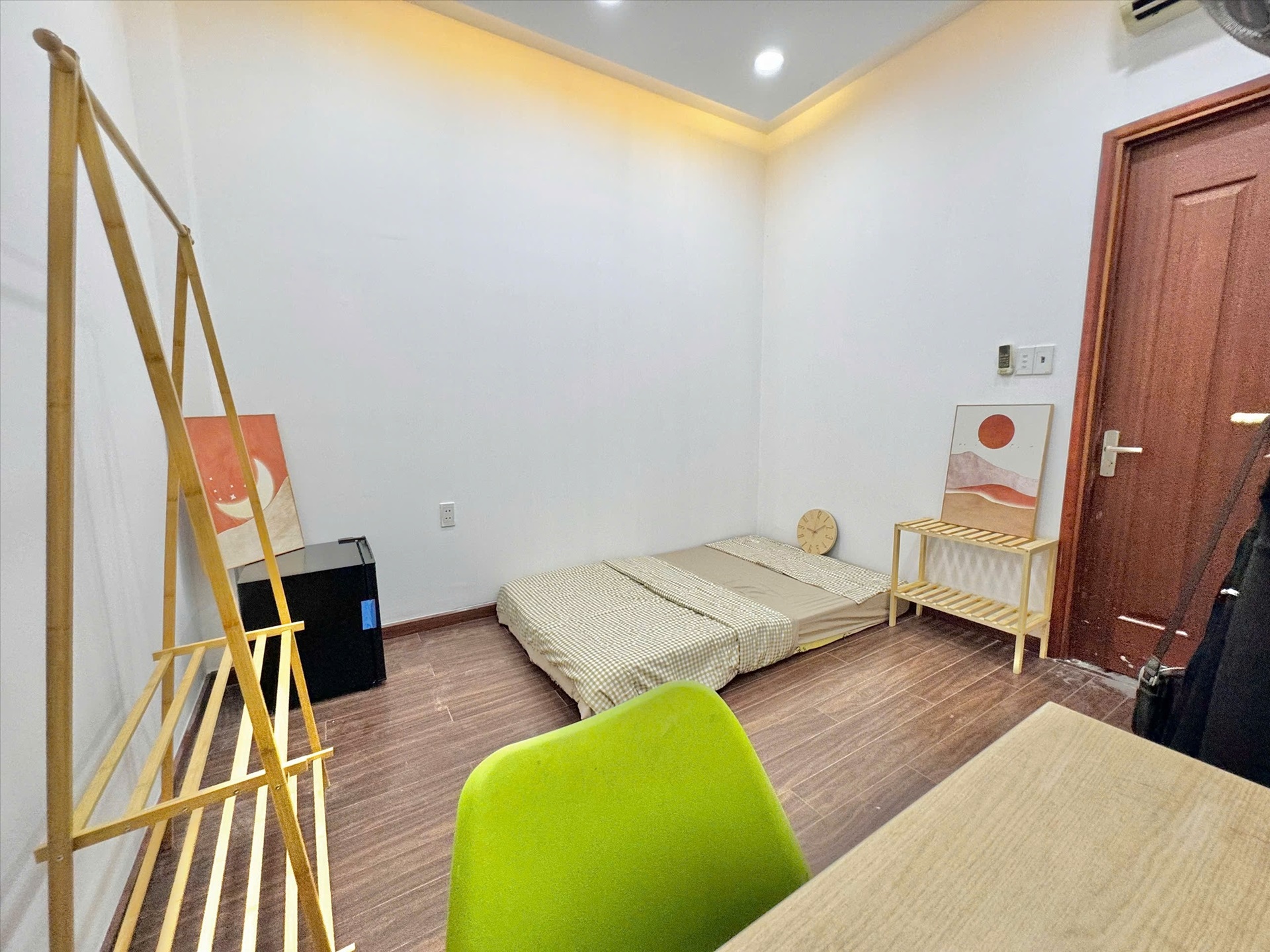 Phòng trọ AT Apartment Nguyễn Hồng Đào - Tân Bình - Phòng (*)