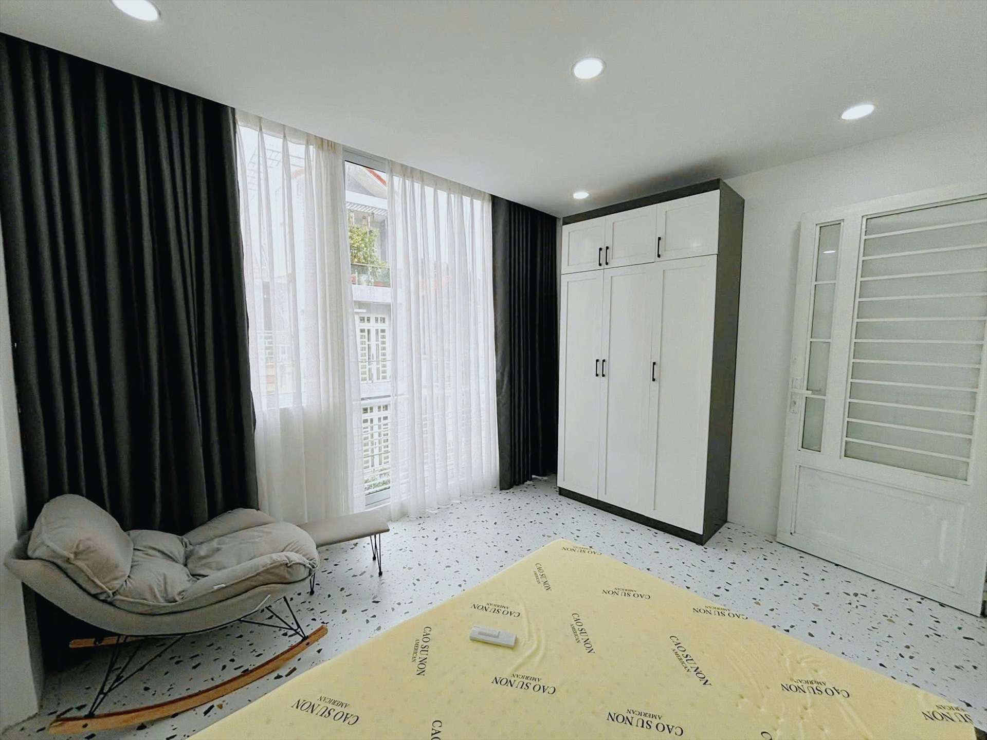 Phòng trọ Uncle House Đường D1 - Bình Thạnh - Phòng (*)