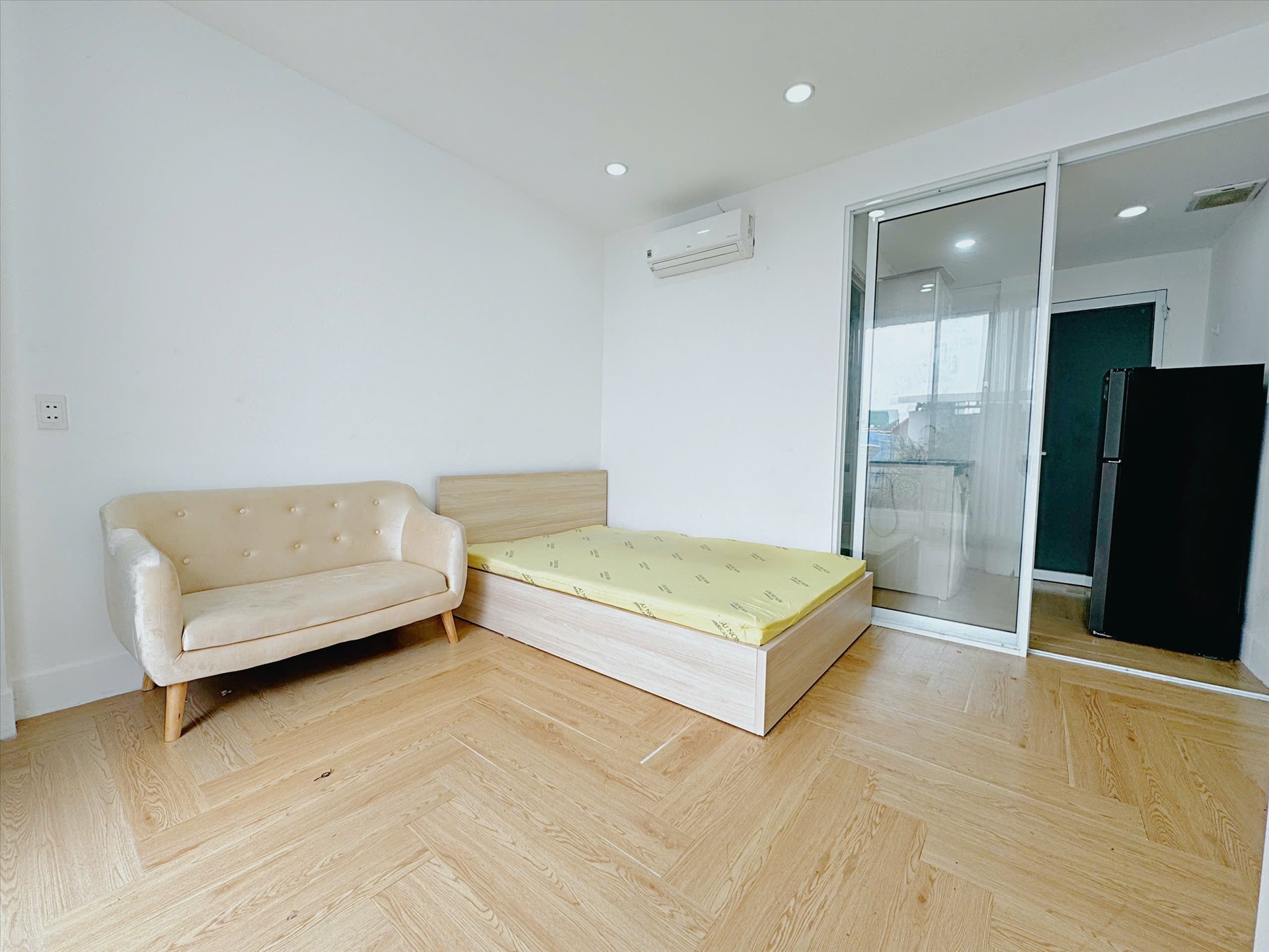 Phòng trọ 1 Phòng ngủ 30m2 tại Uncle House Vũ Tùng - Bình Thạnh - Phòng ngủ