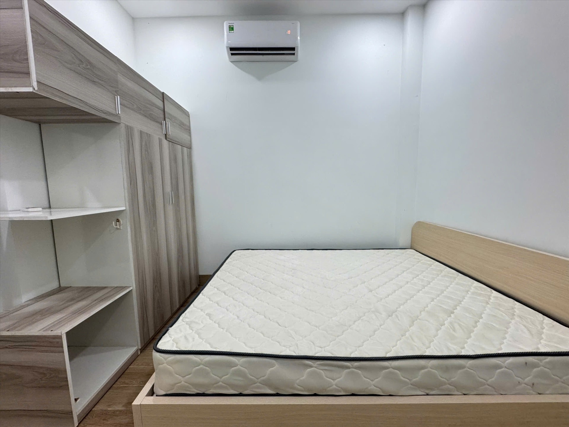 Phòng trọ NTL Home Nguyễn Trung Trực - Bình Thạnh - Phòng (*)
