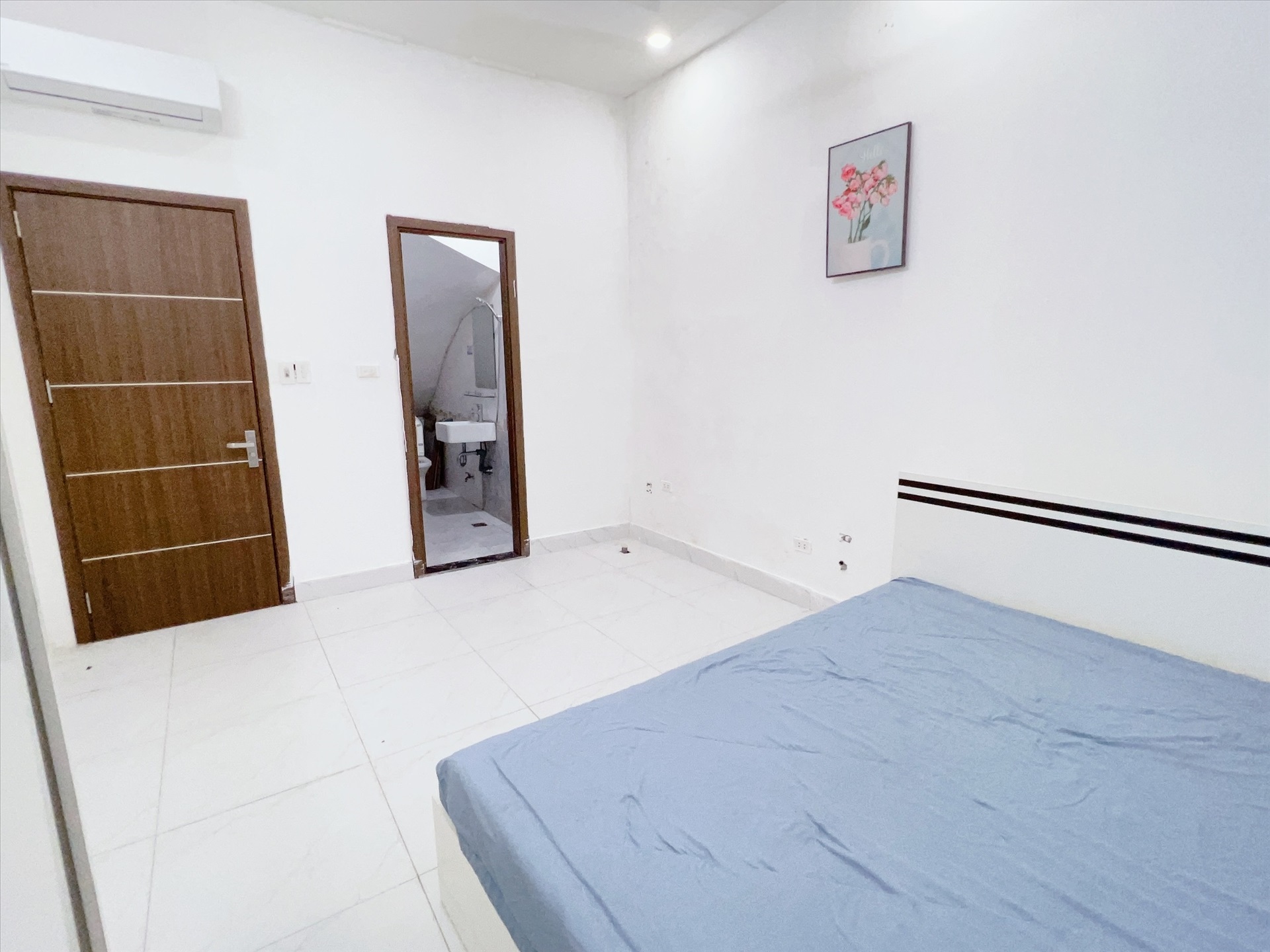 Phòng trọ Studio 25m2 tại Happyhomes Chùa Láng - Đống Đa - Phòng tắm