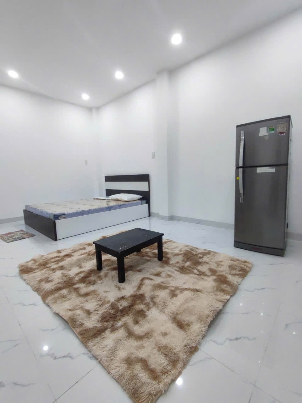 Phòng trọ H2 Home Trần Bình Trọng - Bình Thạnh - Phòng (*)