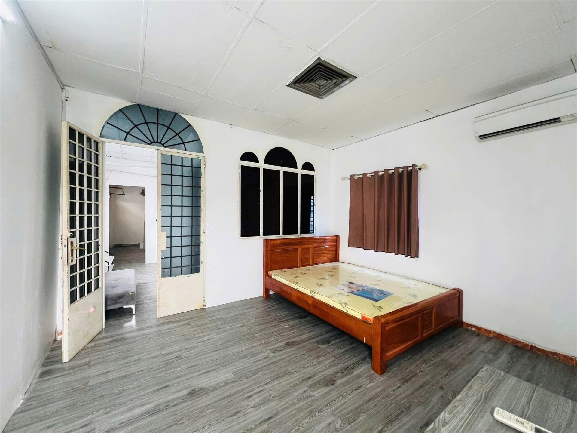 Phòng trọ Uncle House Hồ Văn Huê - Phú Nhuận - Phòng (*)